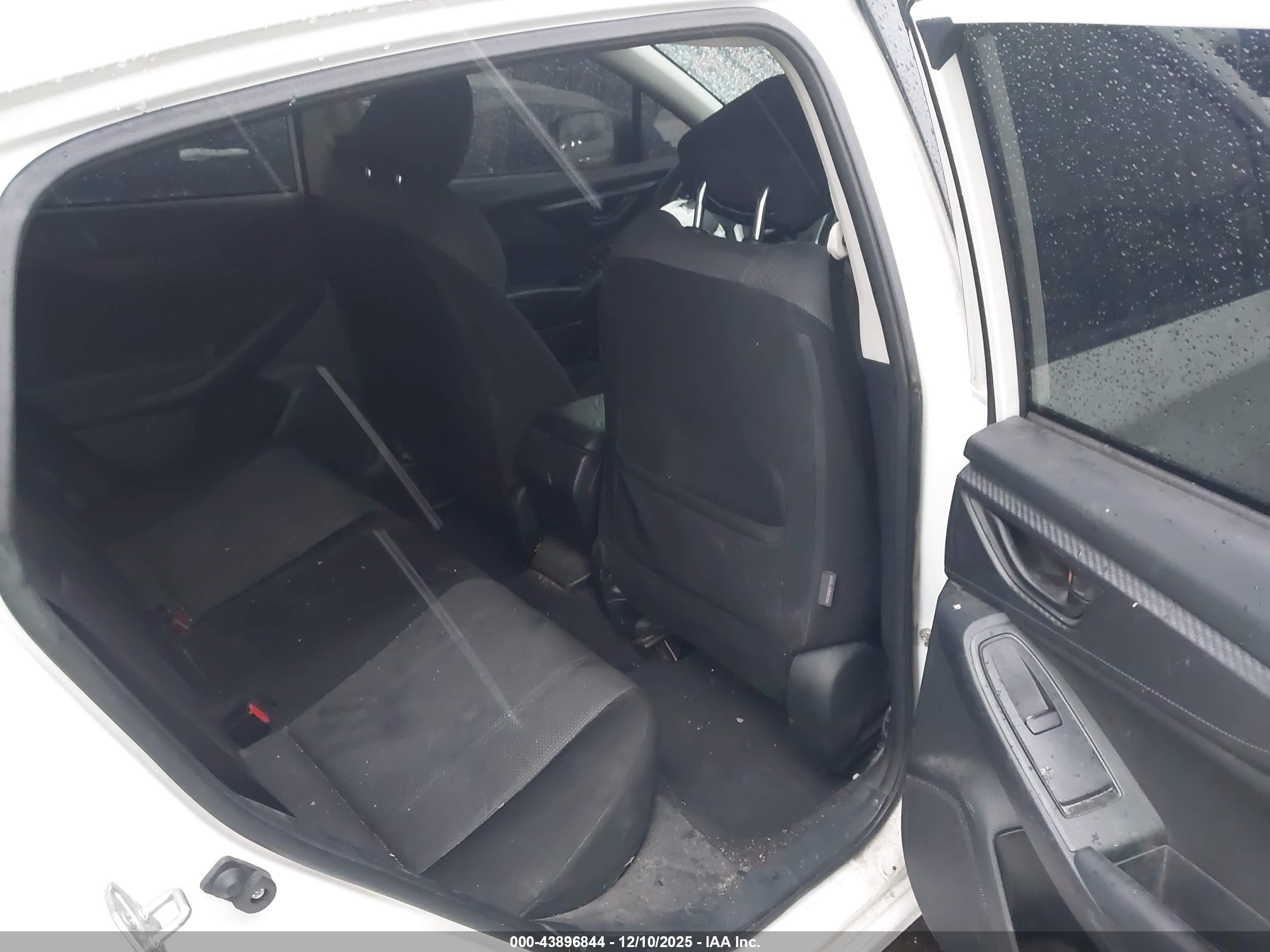 SUBARU IMPREZA image 8