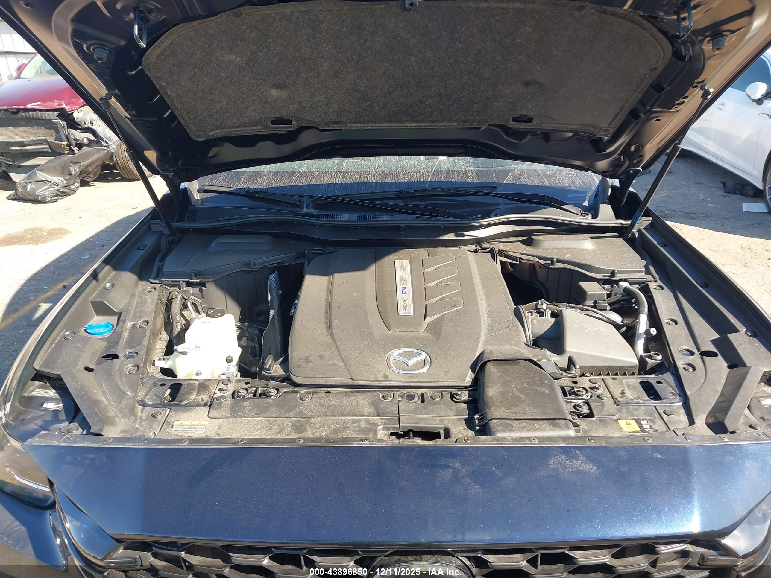 MAZDA CX-90 image 10