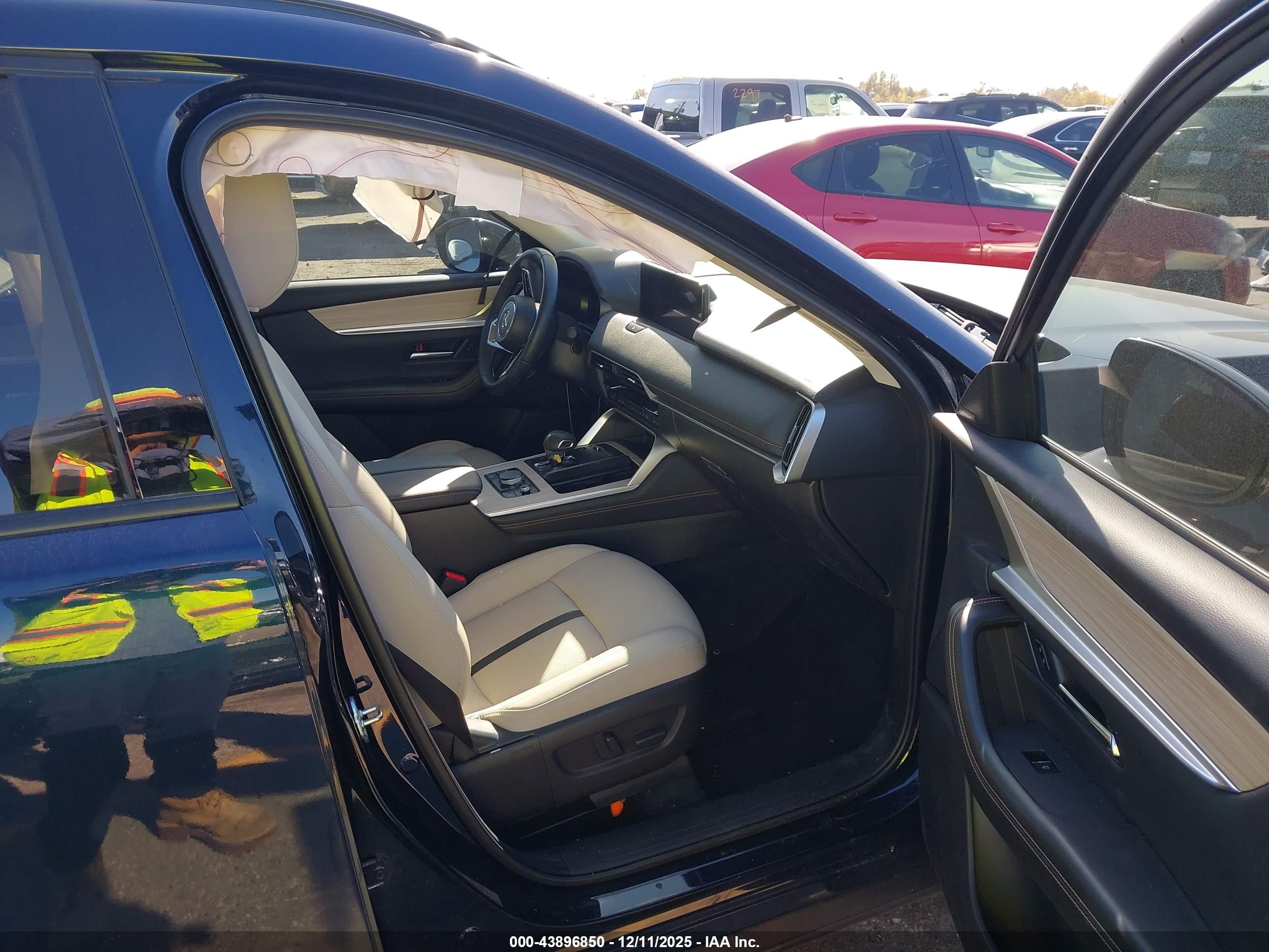 MAZDA CX-90 image 5