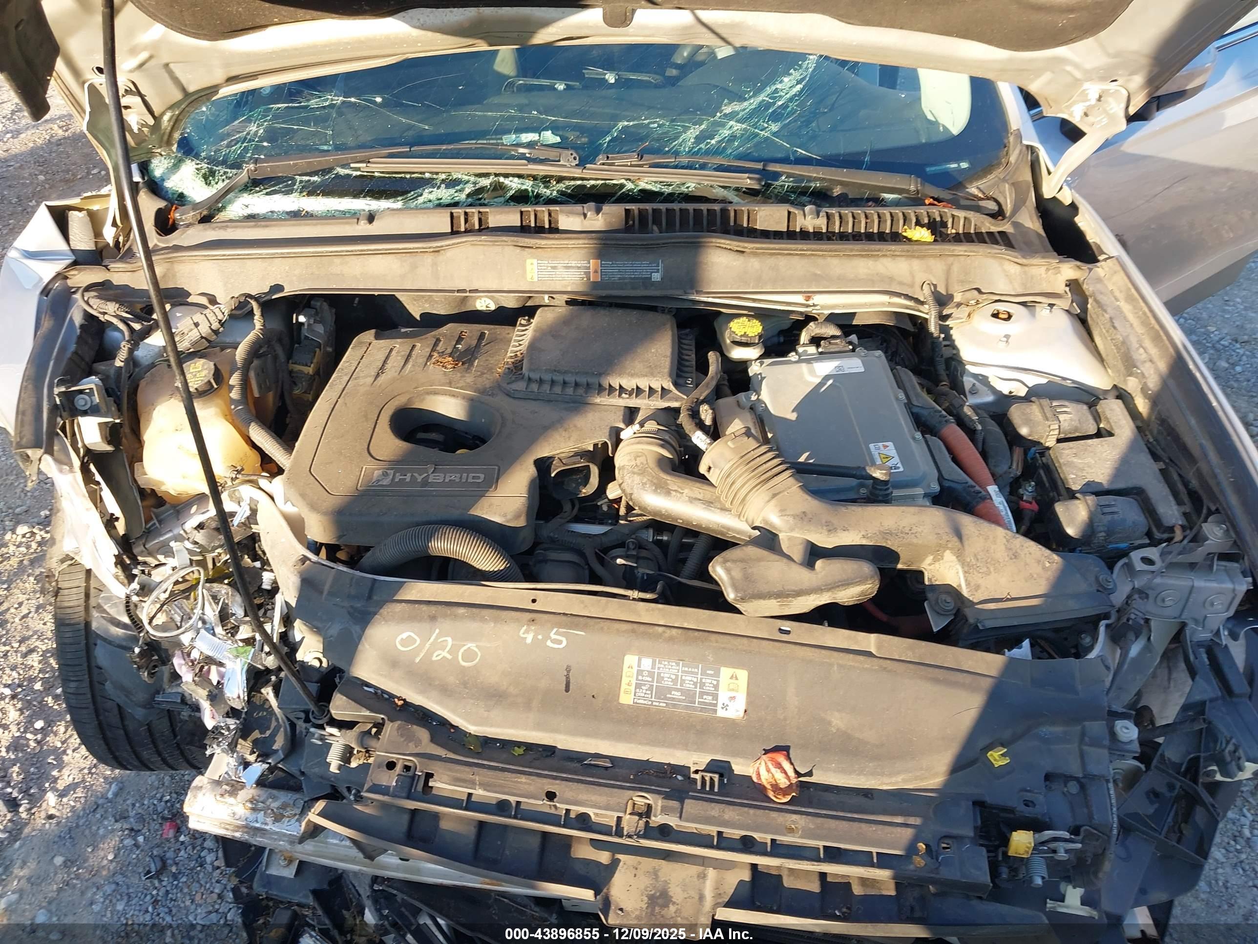 FORD FUSION image 10