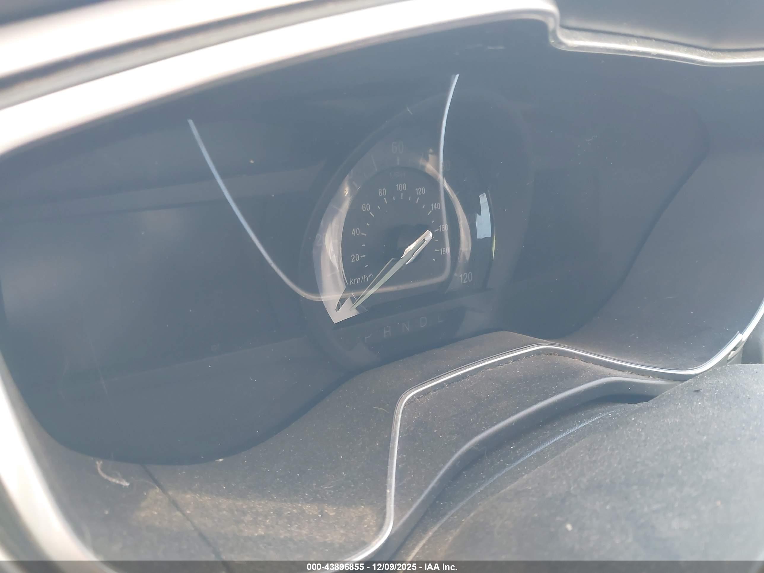 FORD FUSION image 7