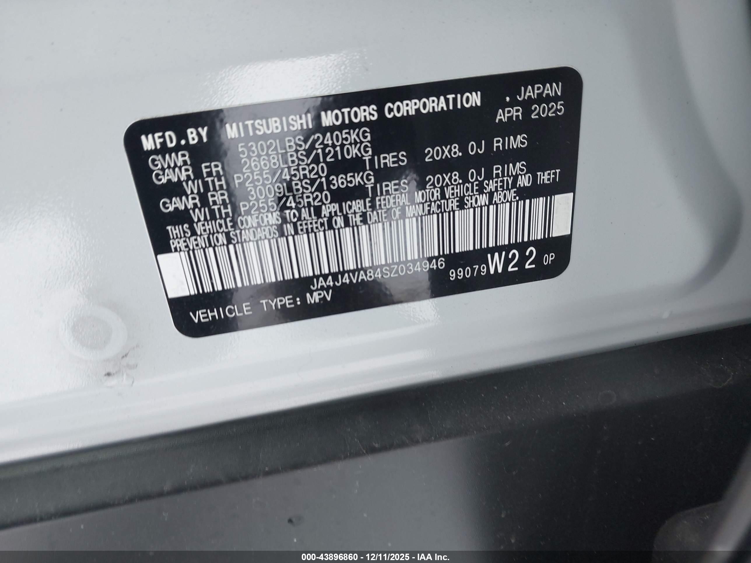 MITSUBISHI OUTLANDER image 9
