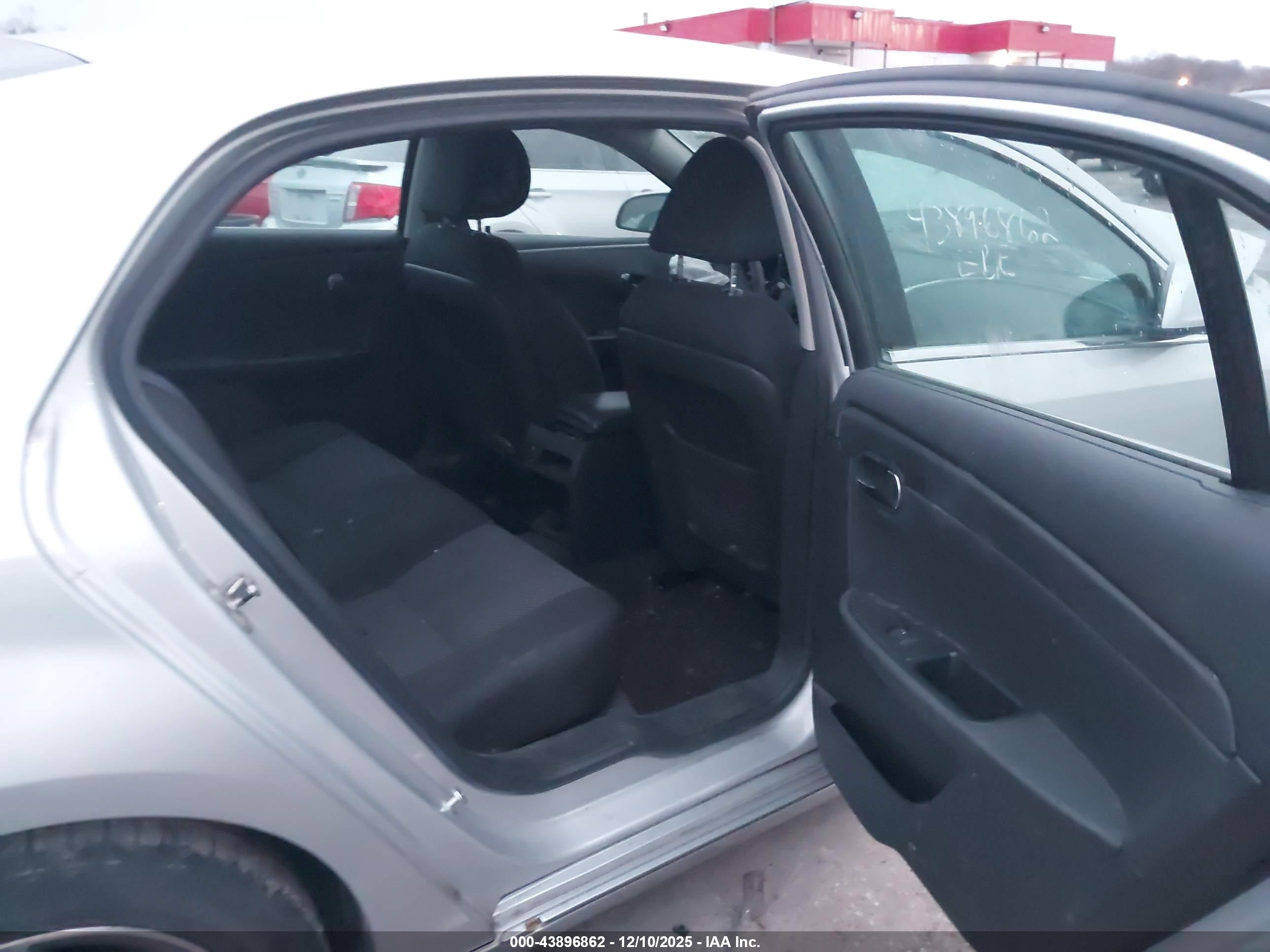 CHEVROLET MALIBU image 8