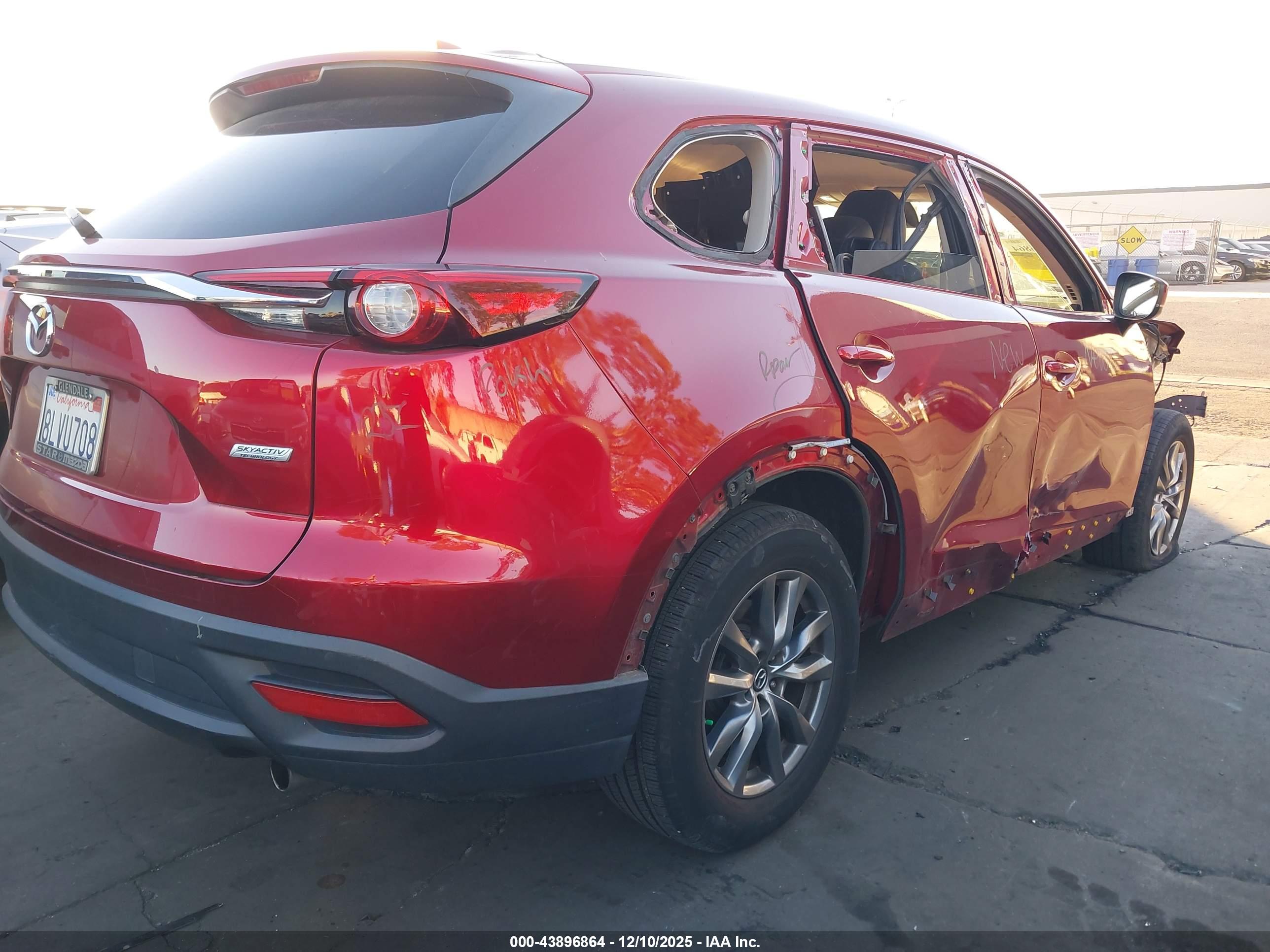 MAZDA CX-9 image 4