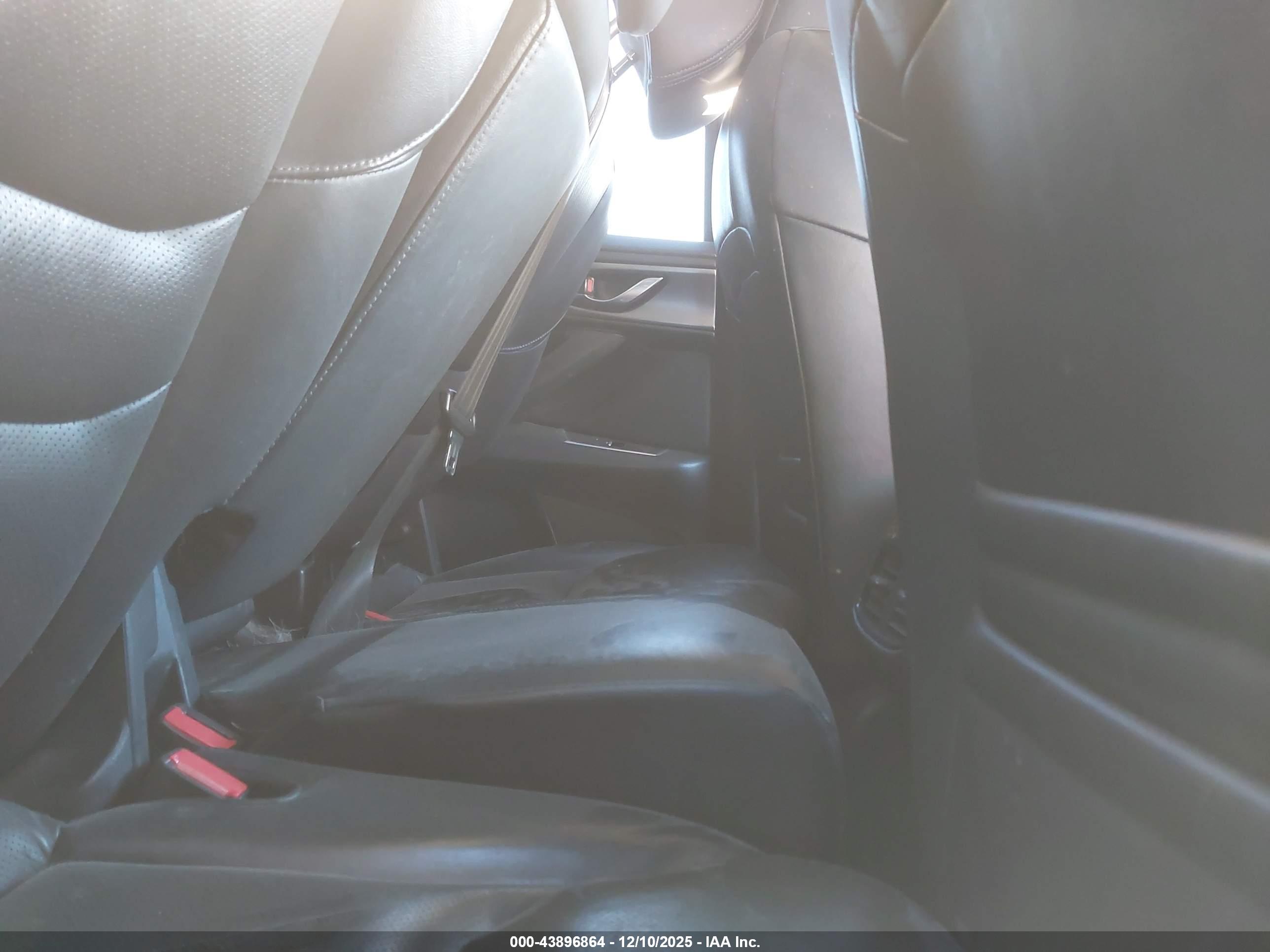MAZDA CX-9 image 8
