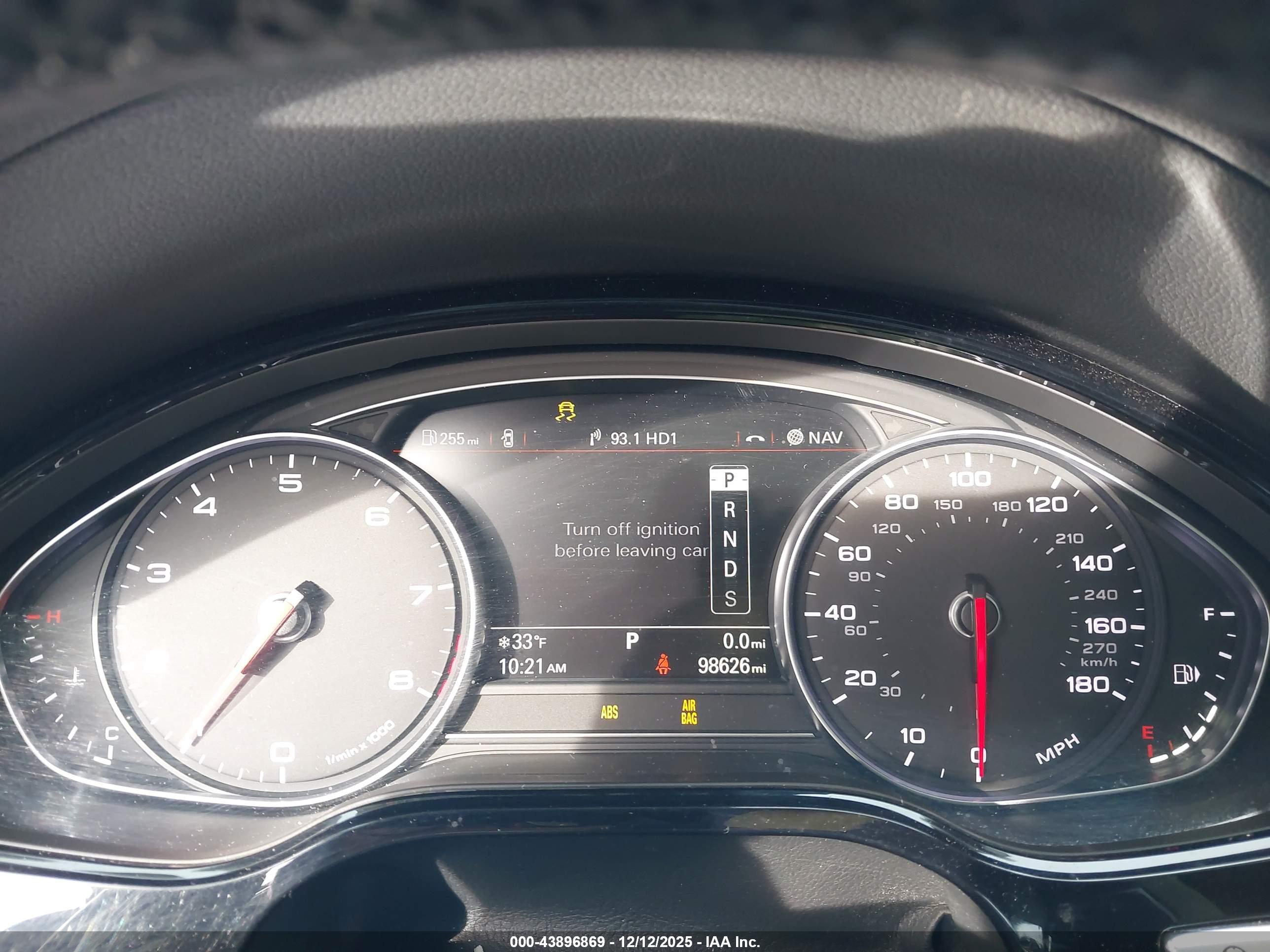 AUDI A8 image 7