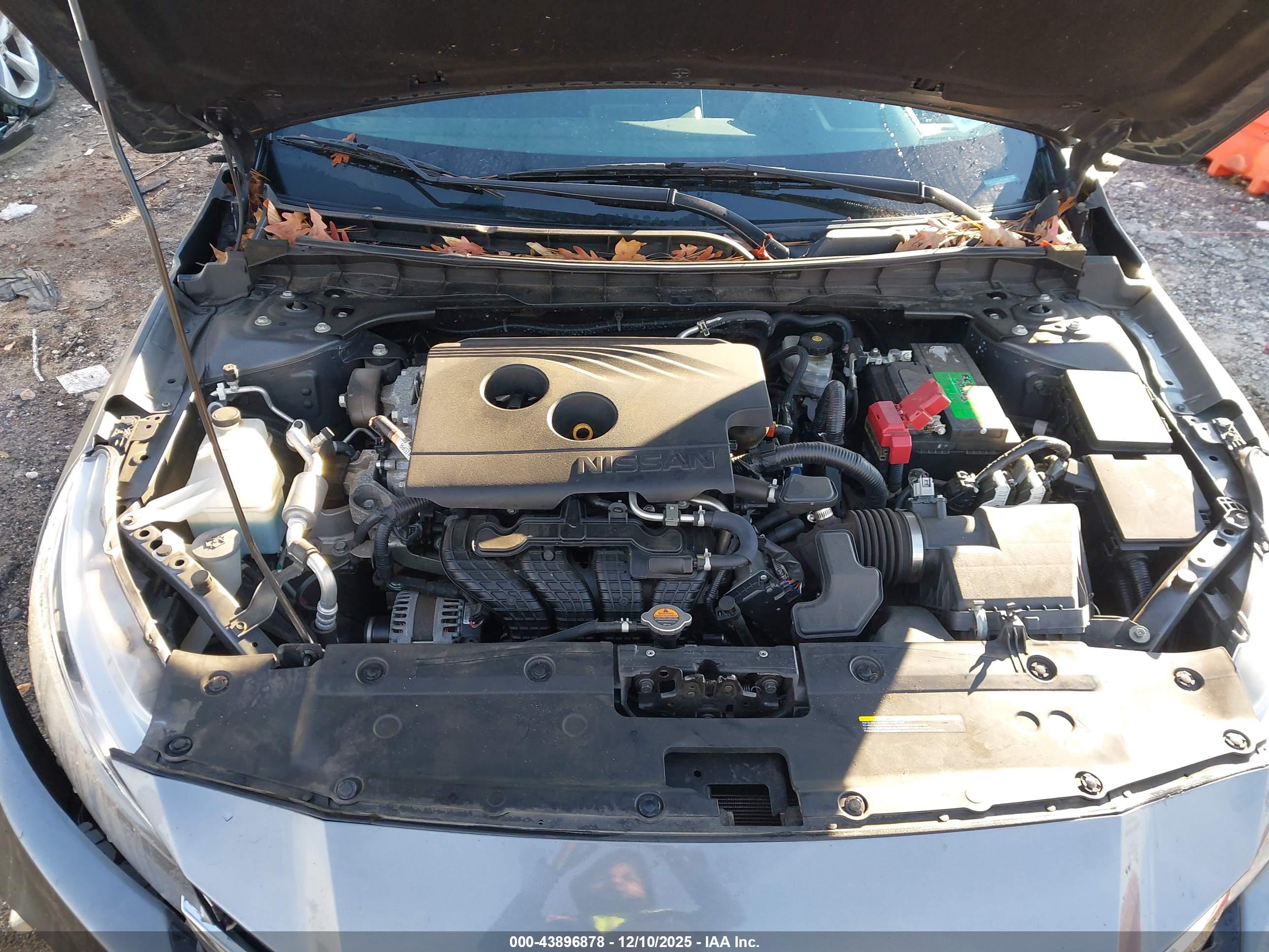 NISSAN ALTIMA image 10