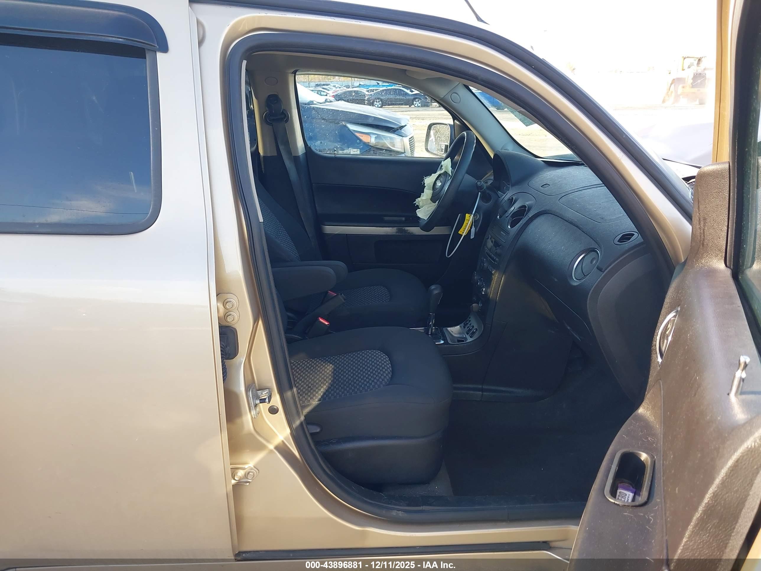 CHEVROLET HHR image 5