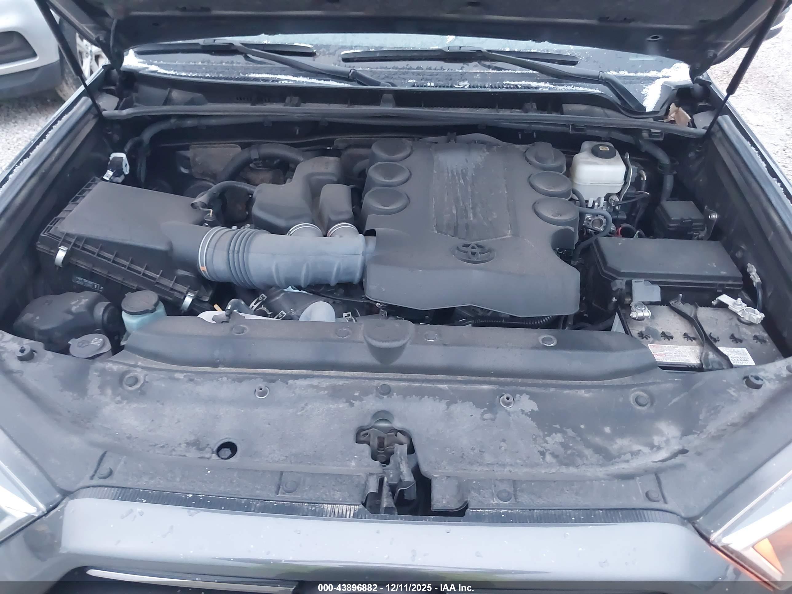 TOYOTA 4RUNNER image 10