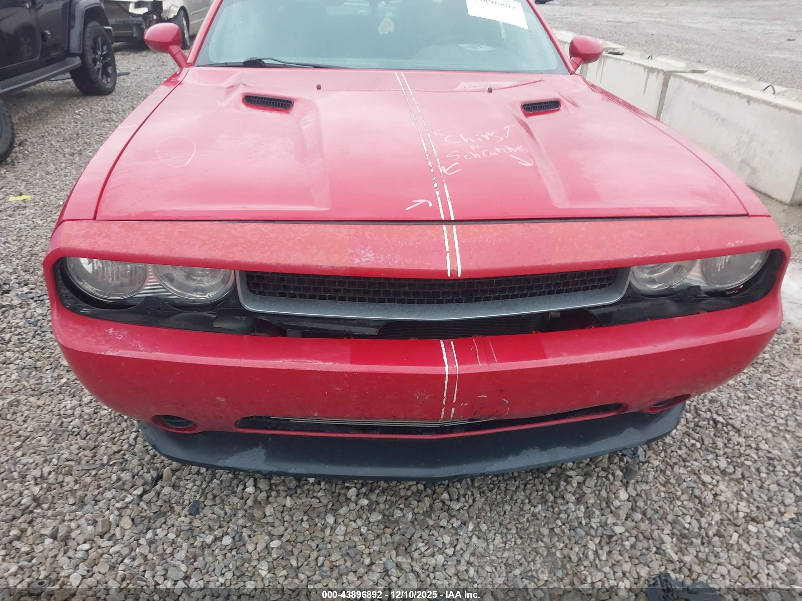 DODGE CHALLENGER image 6