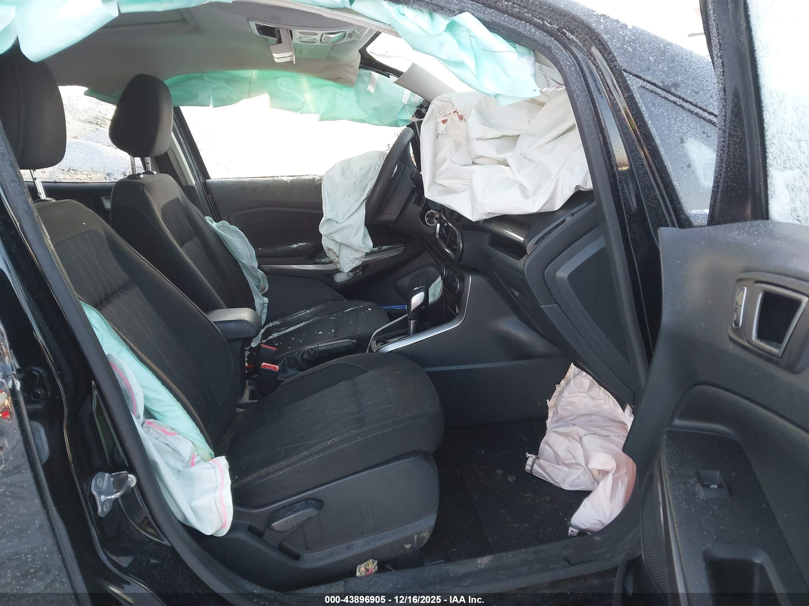 FORD ECOSPORT image 5