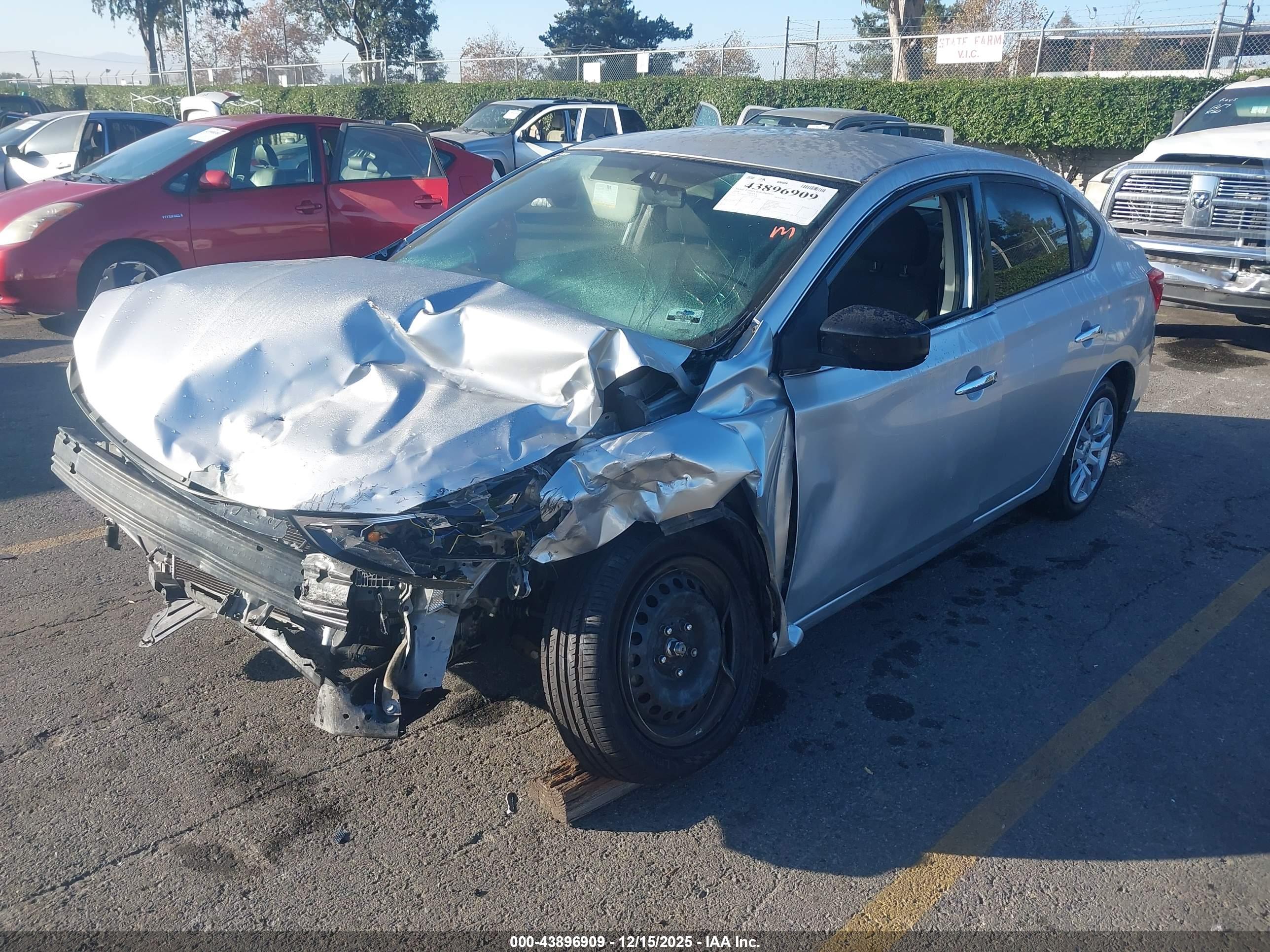 NISSAN SENTRA image 2