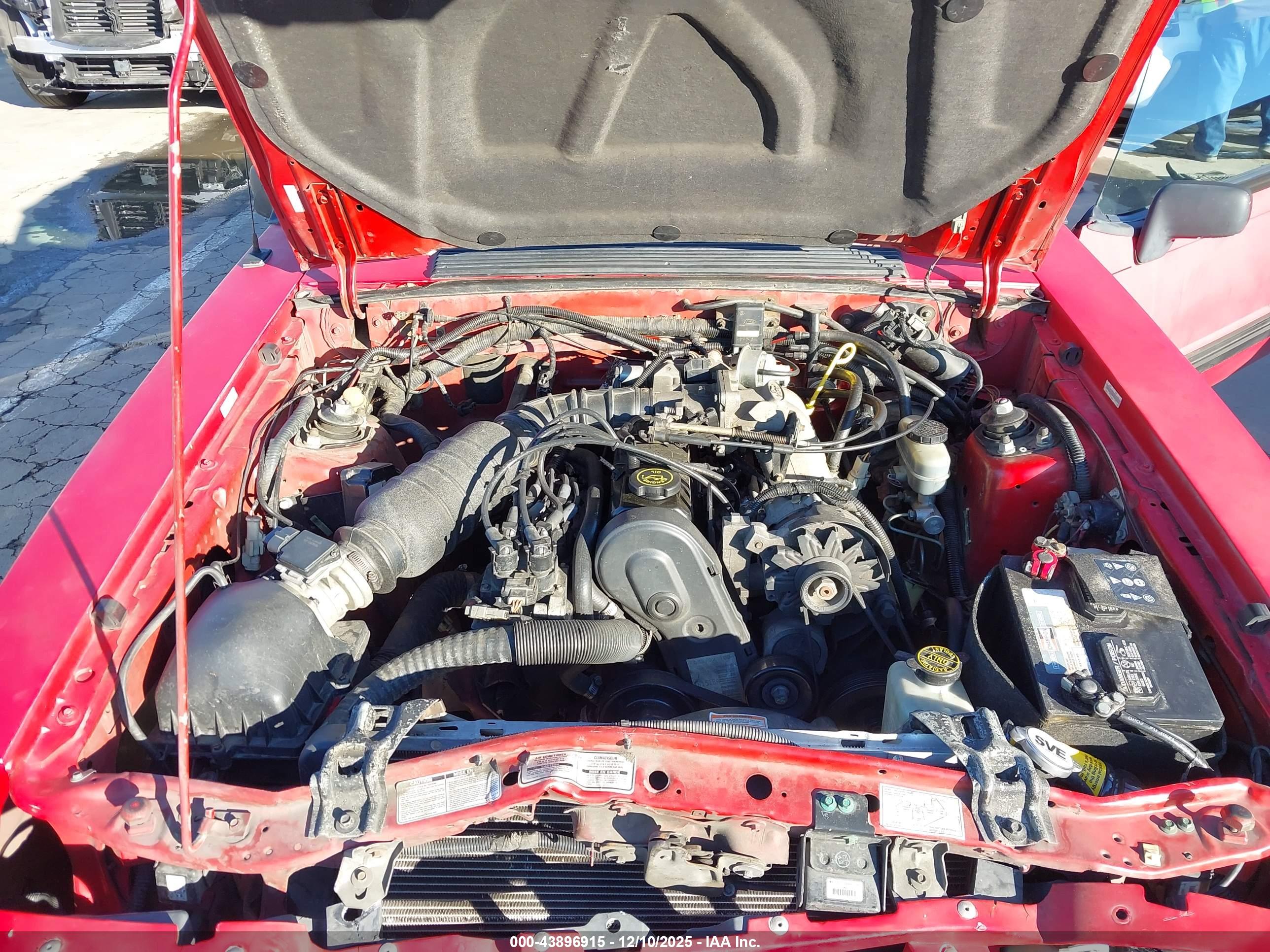 FORD MUSTANG image 10