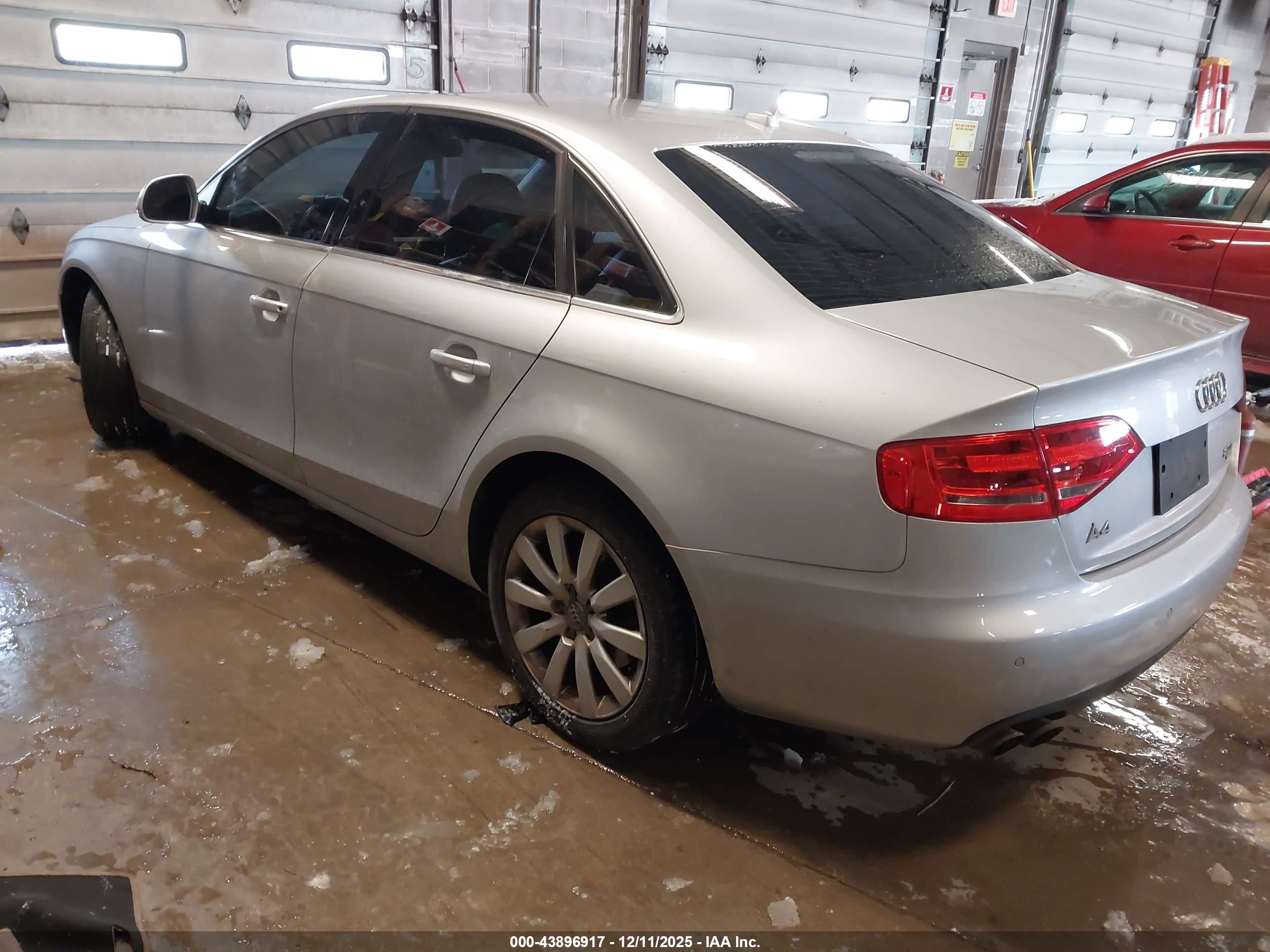 AUDI A4 image 3