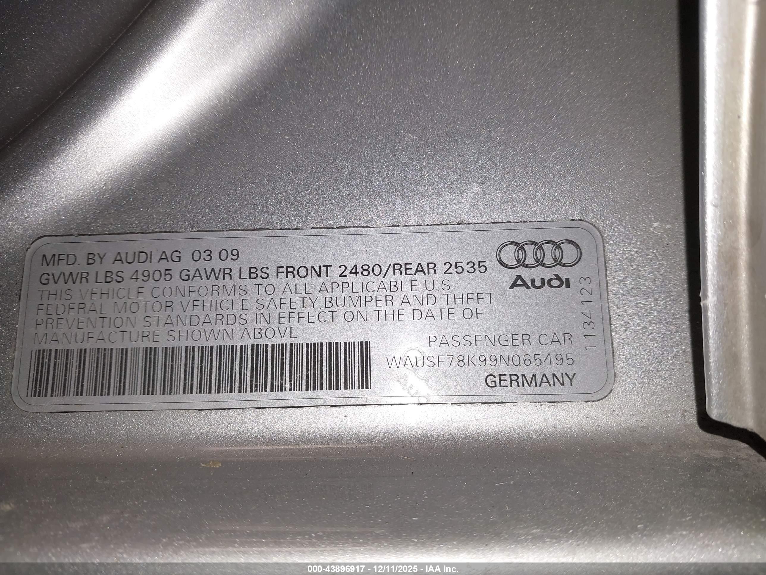 AUDI A4 image 9