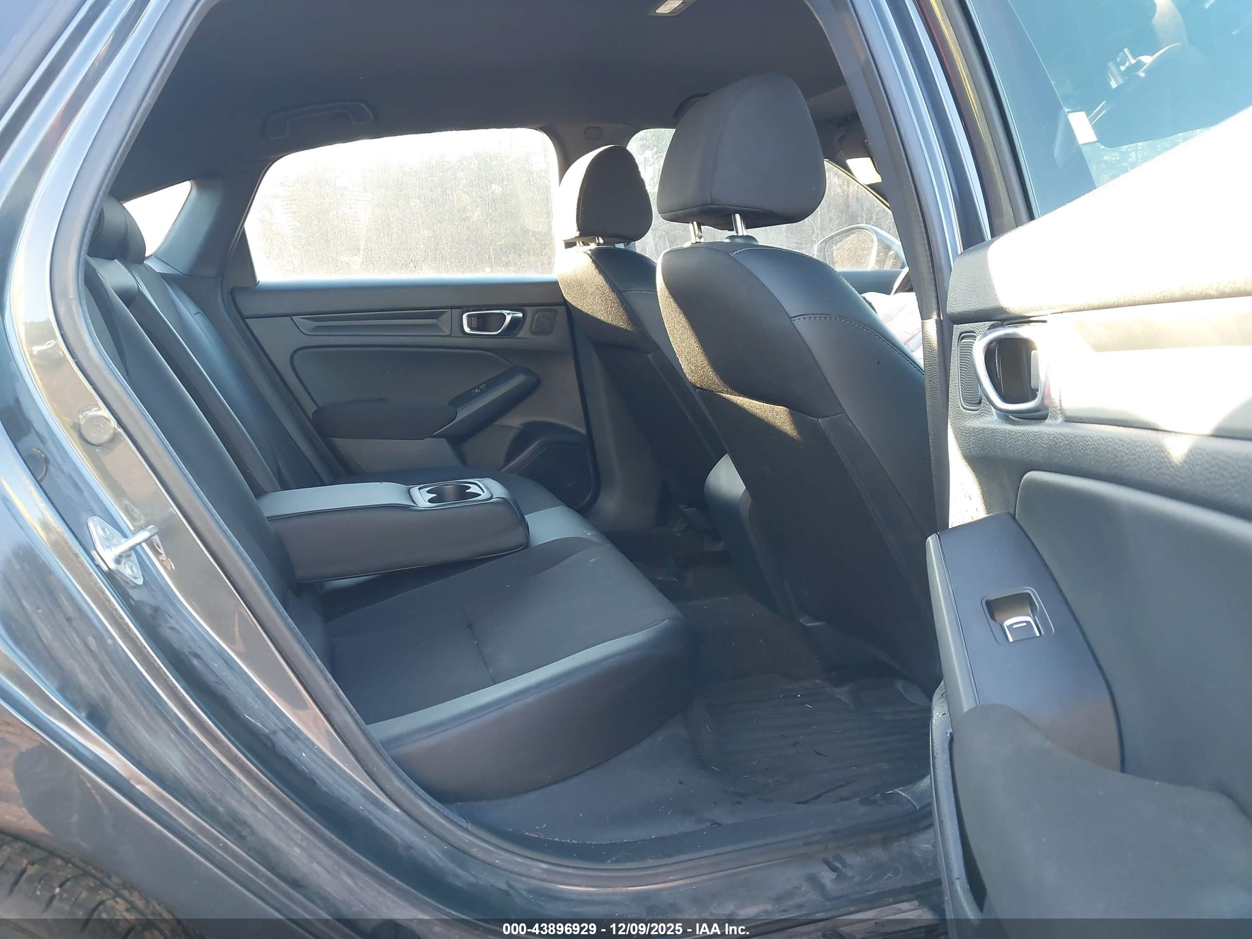 HONDA CIVIC image 8