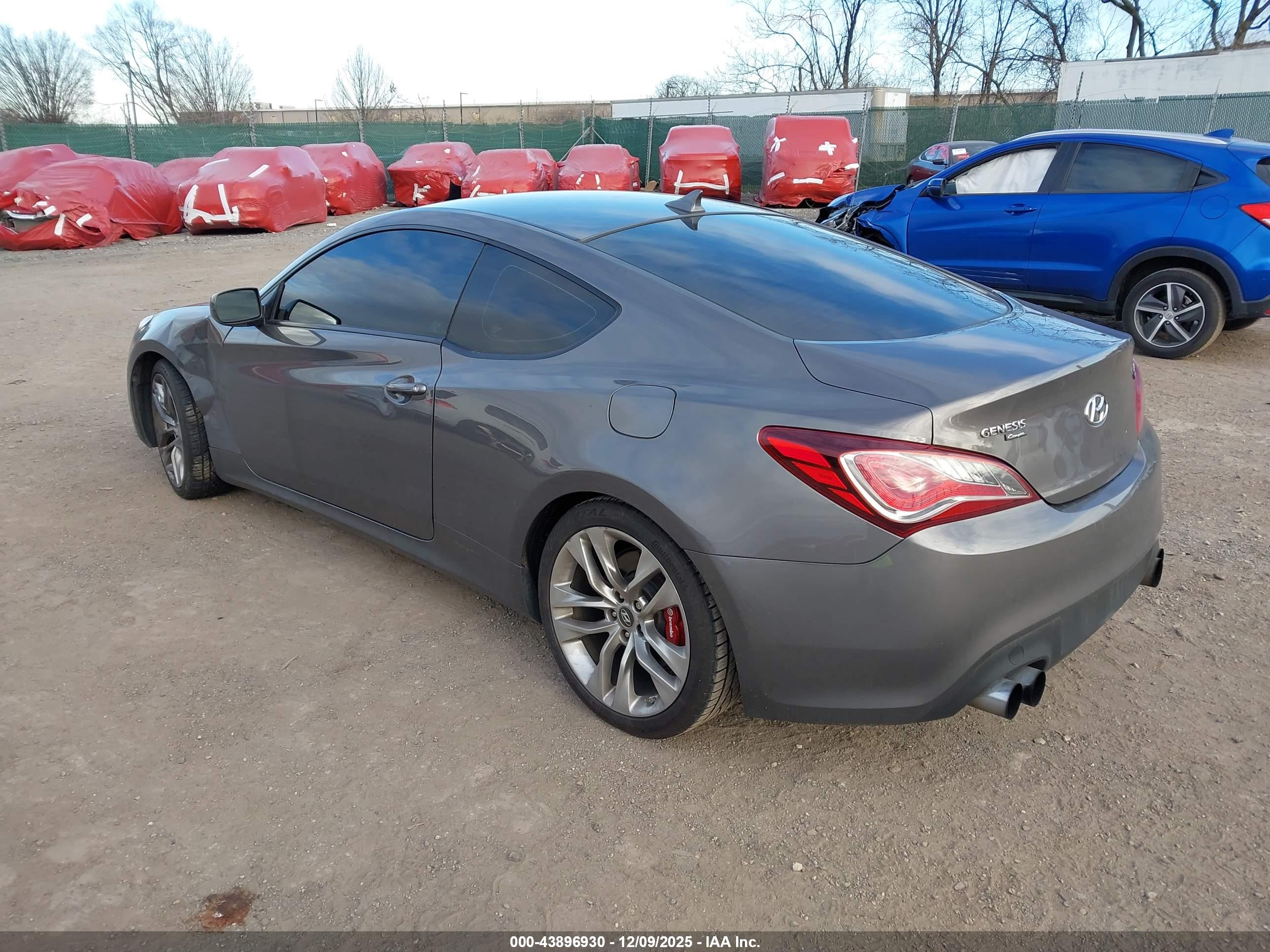HYUNDAI GENESIS image 3