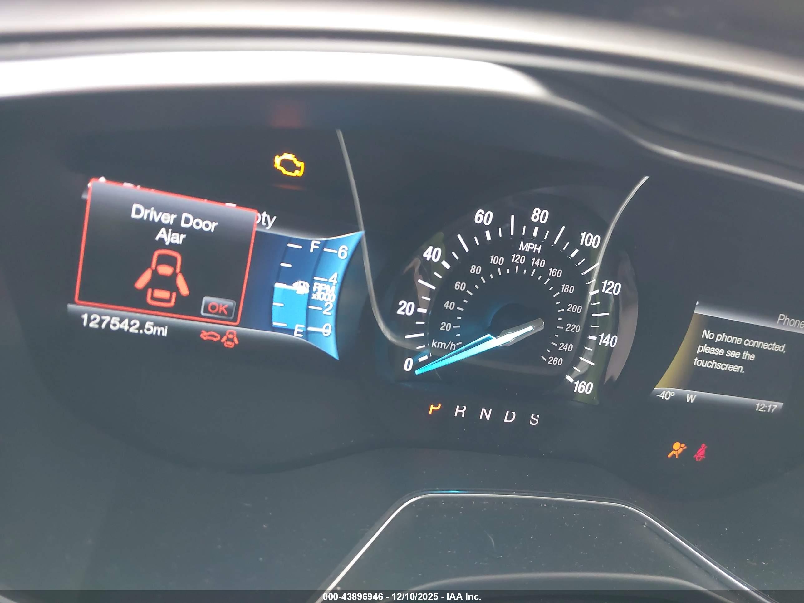 FORD FUSION image 7