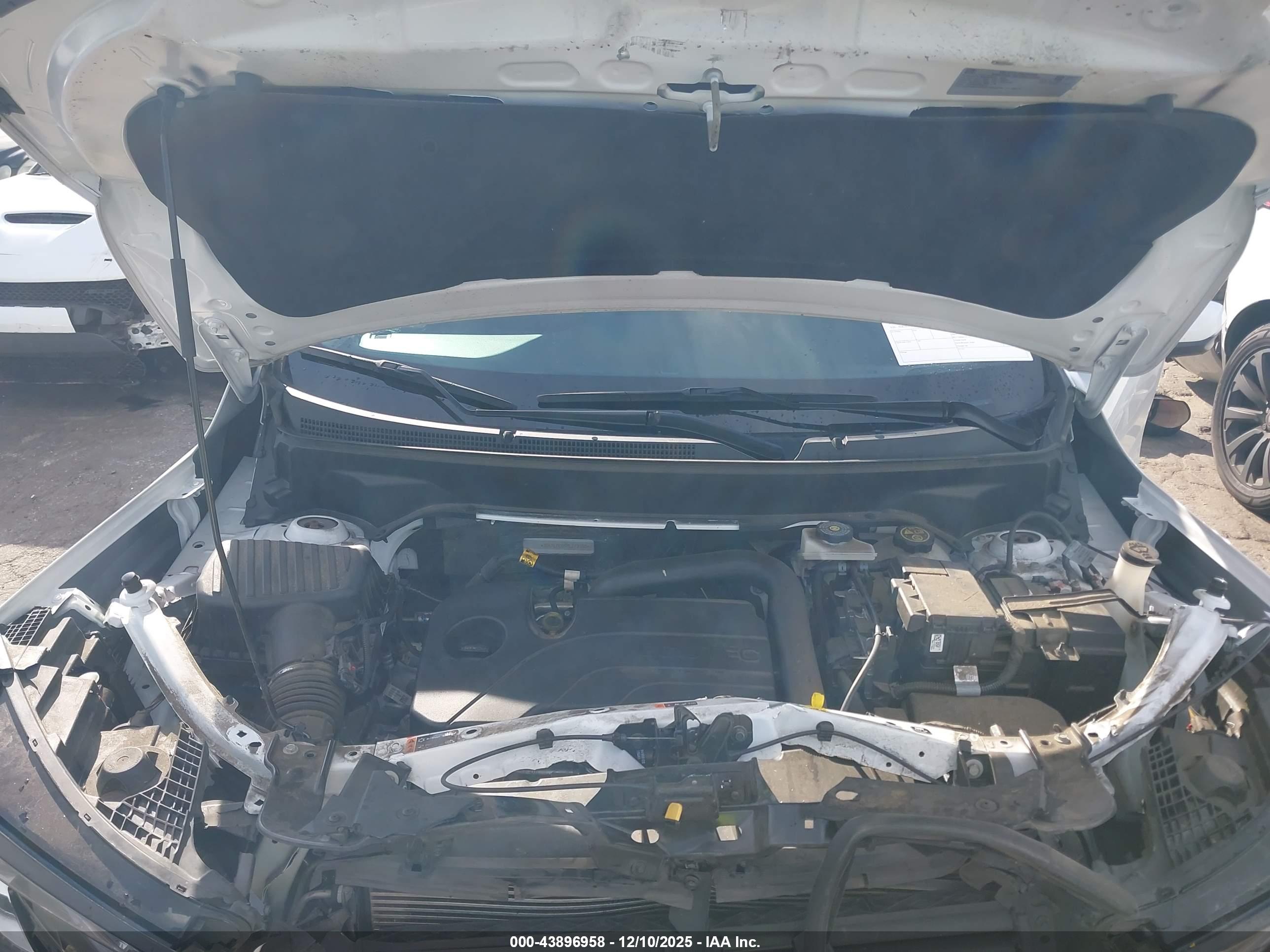 GMC TERRAIN image 10