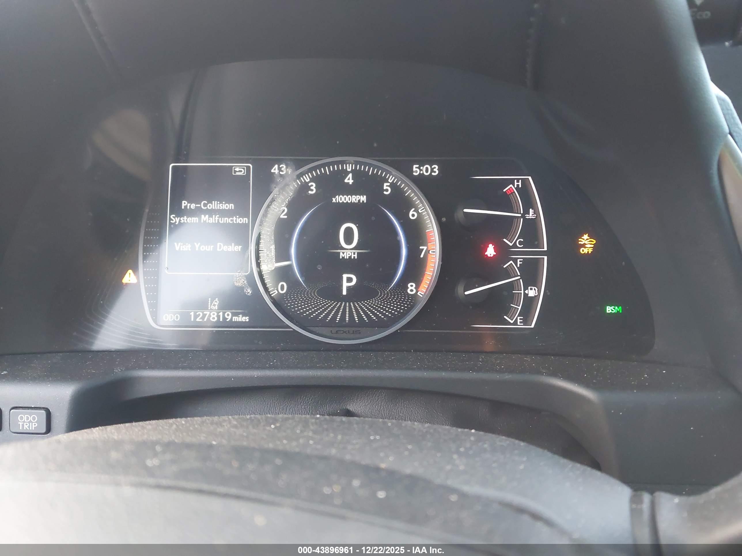 LEXUS ES image 7