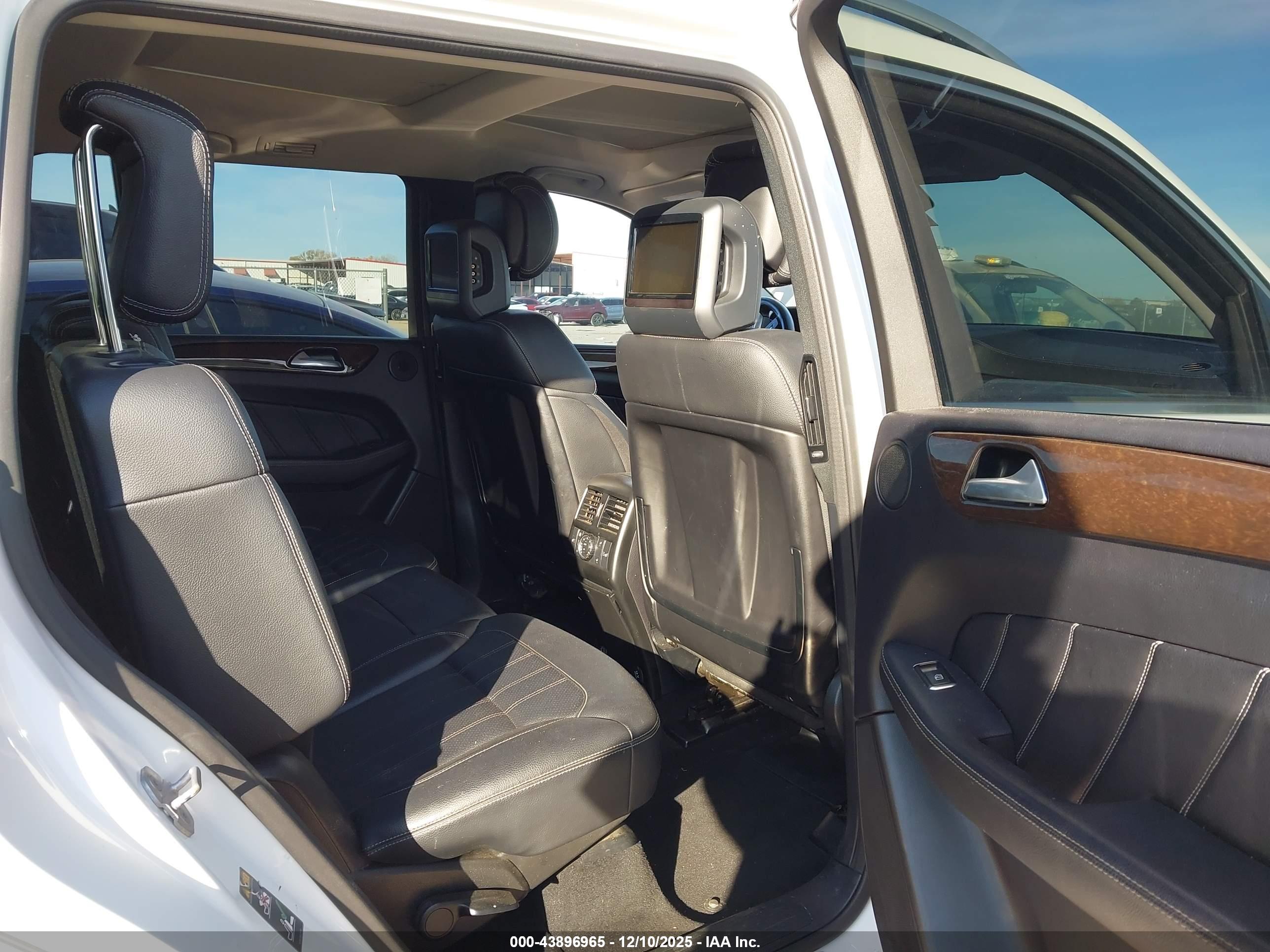 MERCEDES-BENZ GL image 8