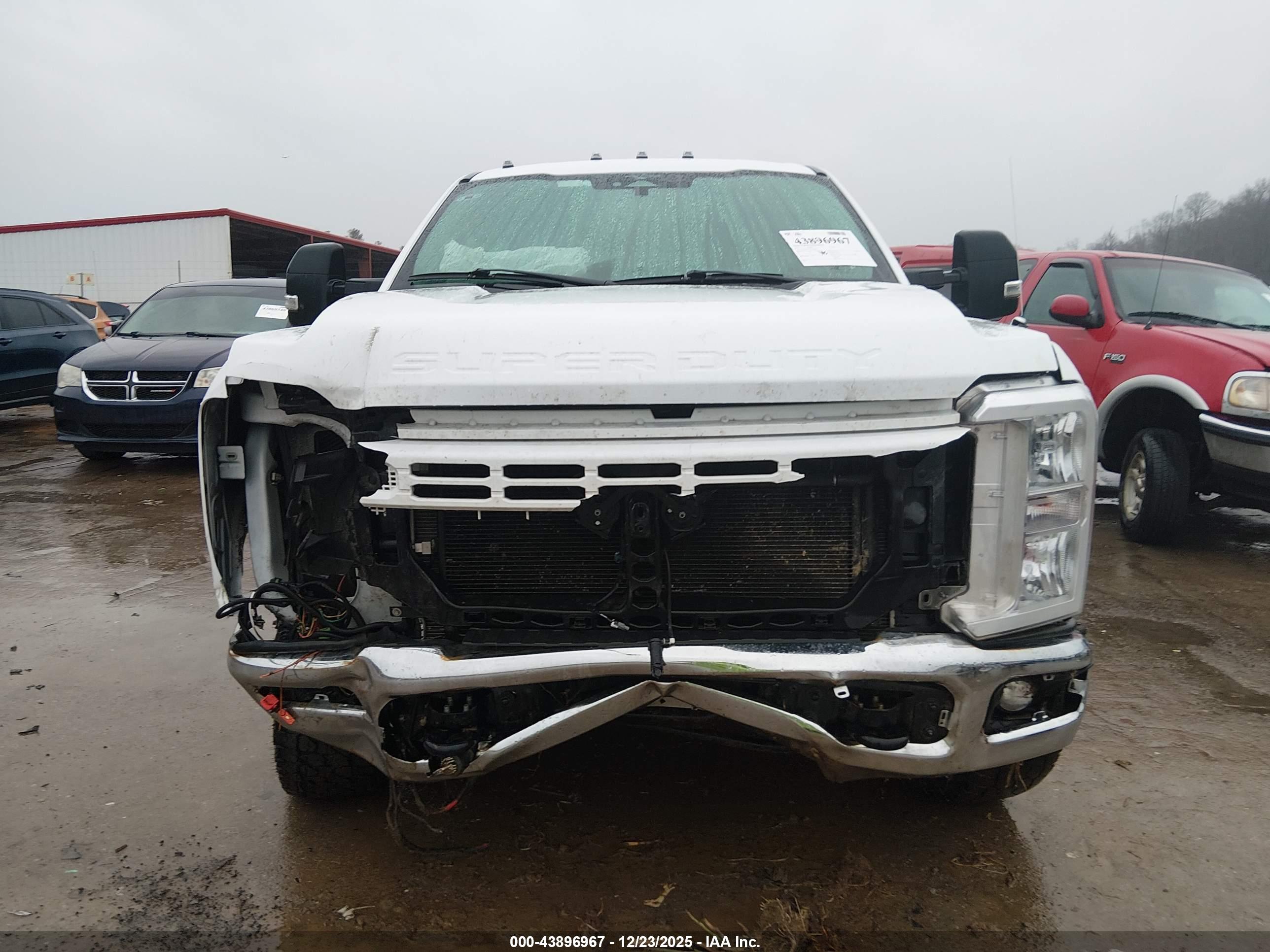 FORD F-350 image 6