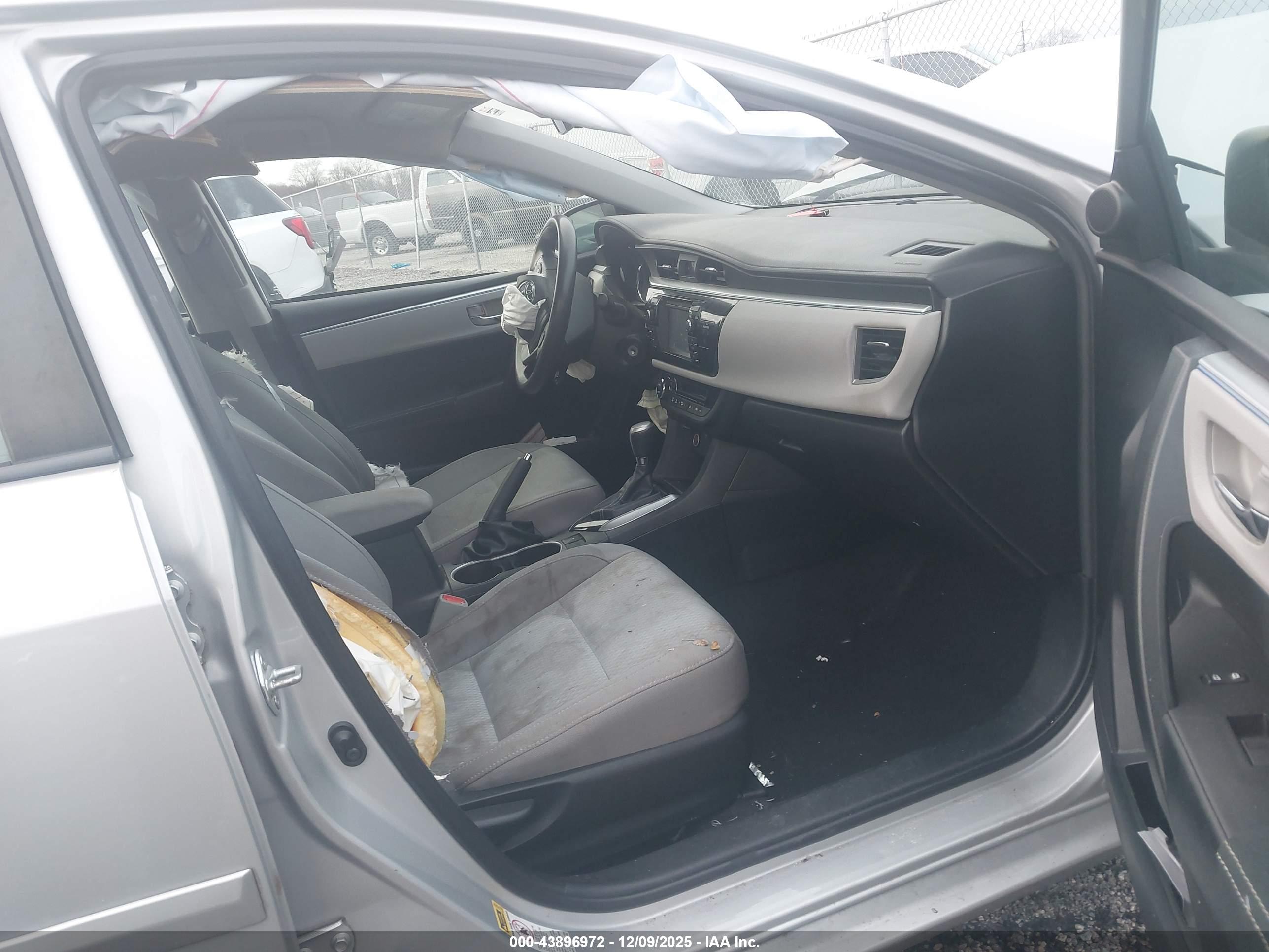 TOYOTA COROLLA image 5