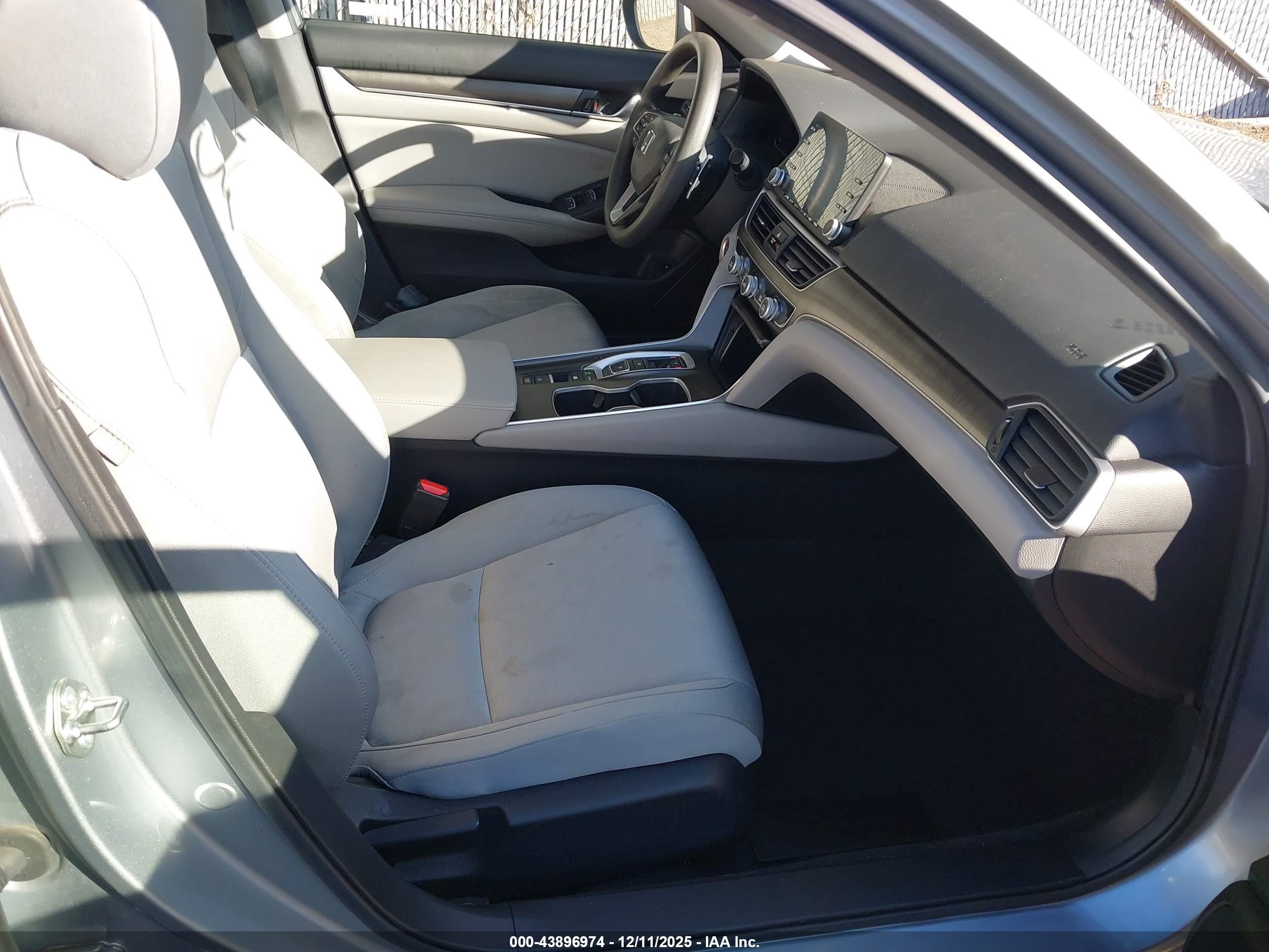 HONDA ACCORD image 5