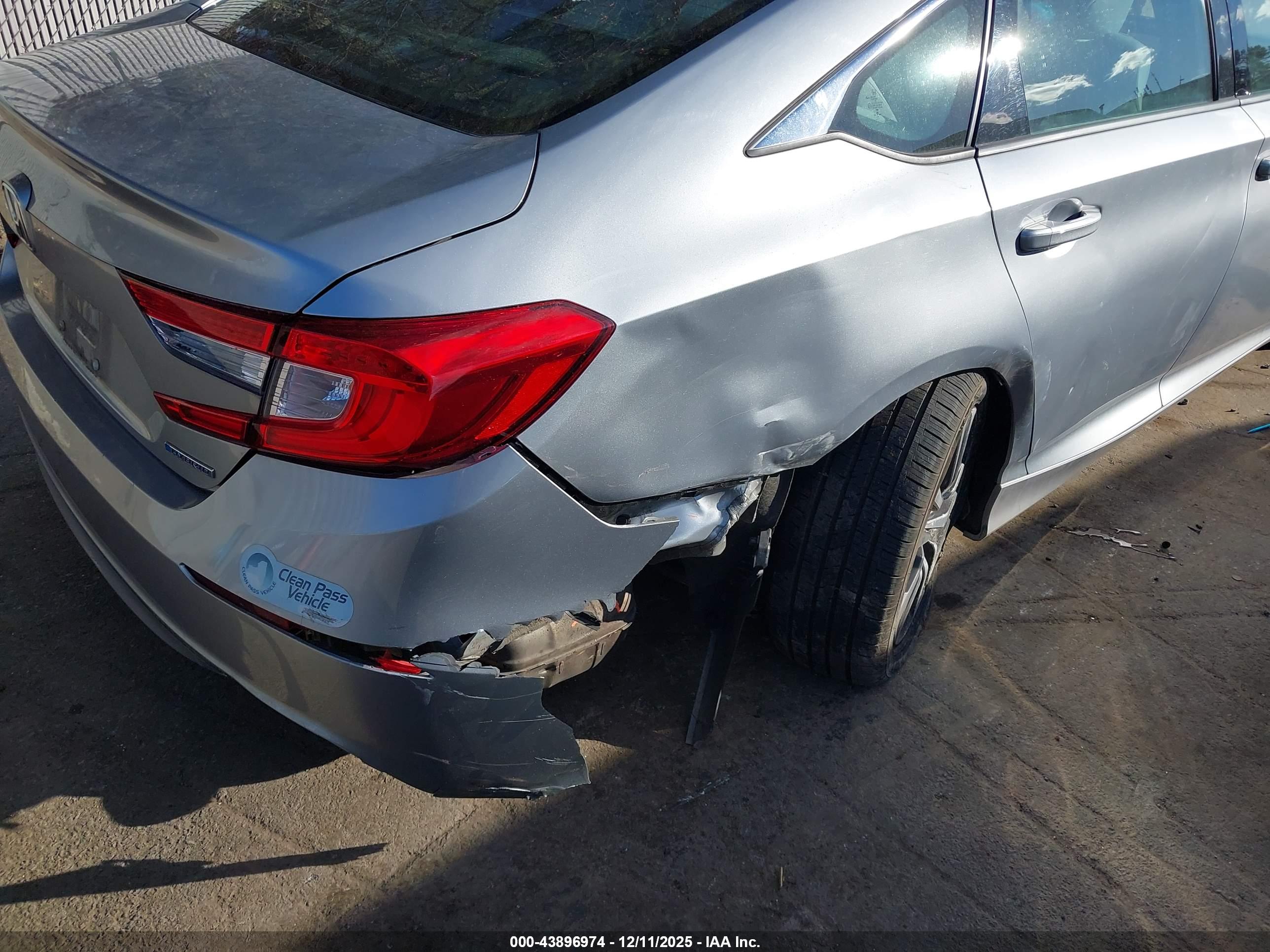 HONDA ACCORD image 6