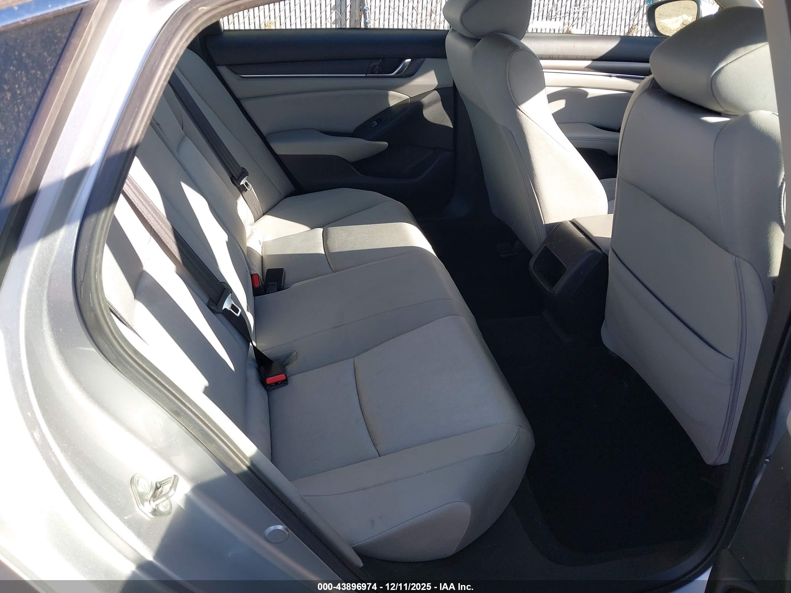 HONDA ACCORD image 8