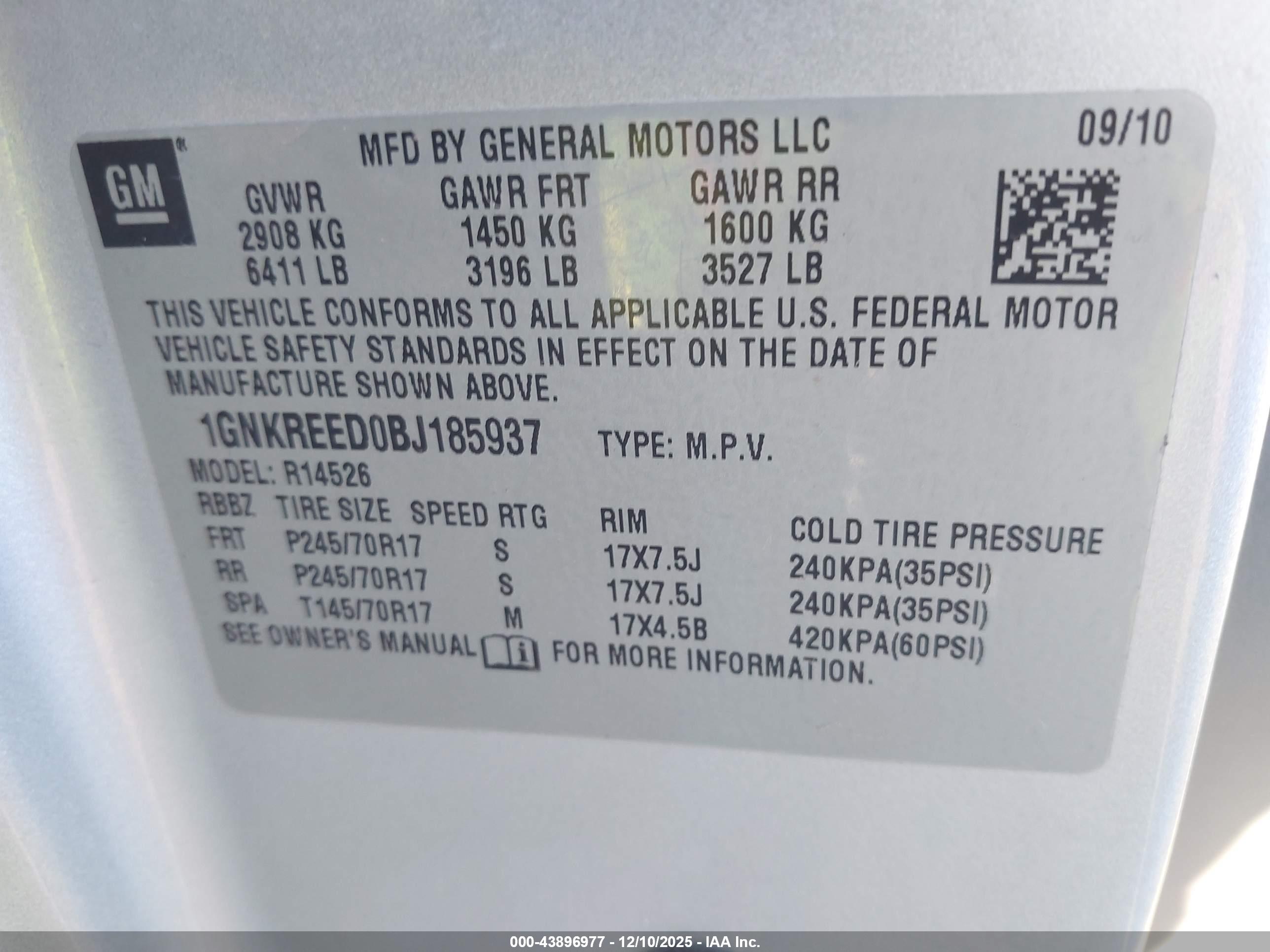 CHEVROLET TRAVERSE image 9