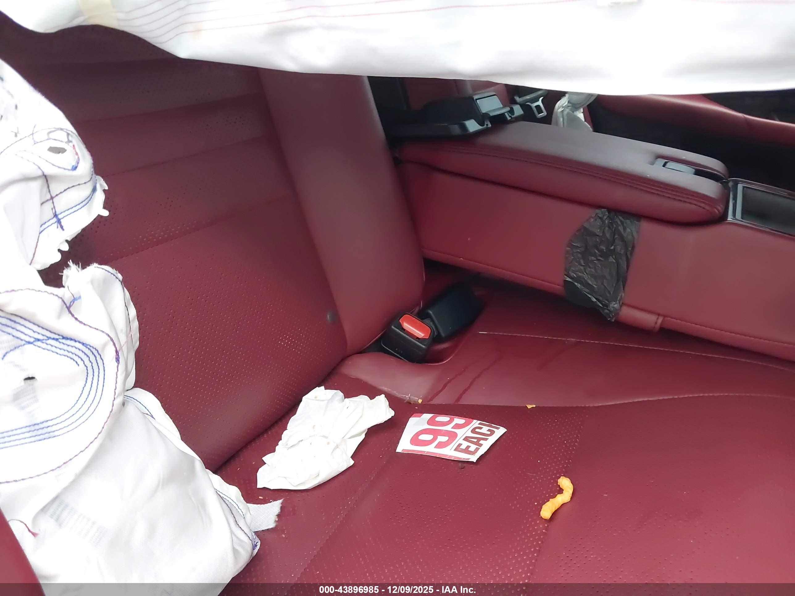 LEXUS GS image 8