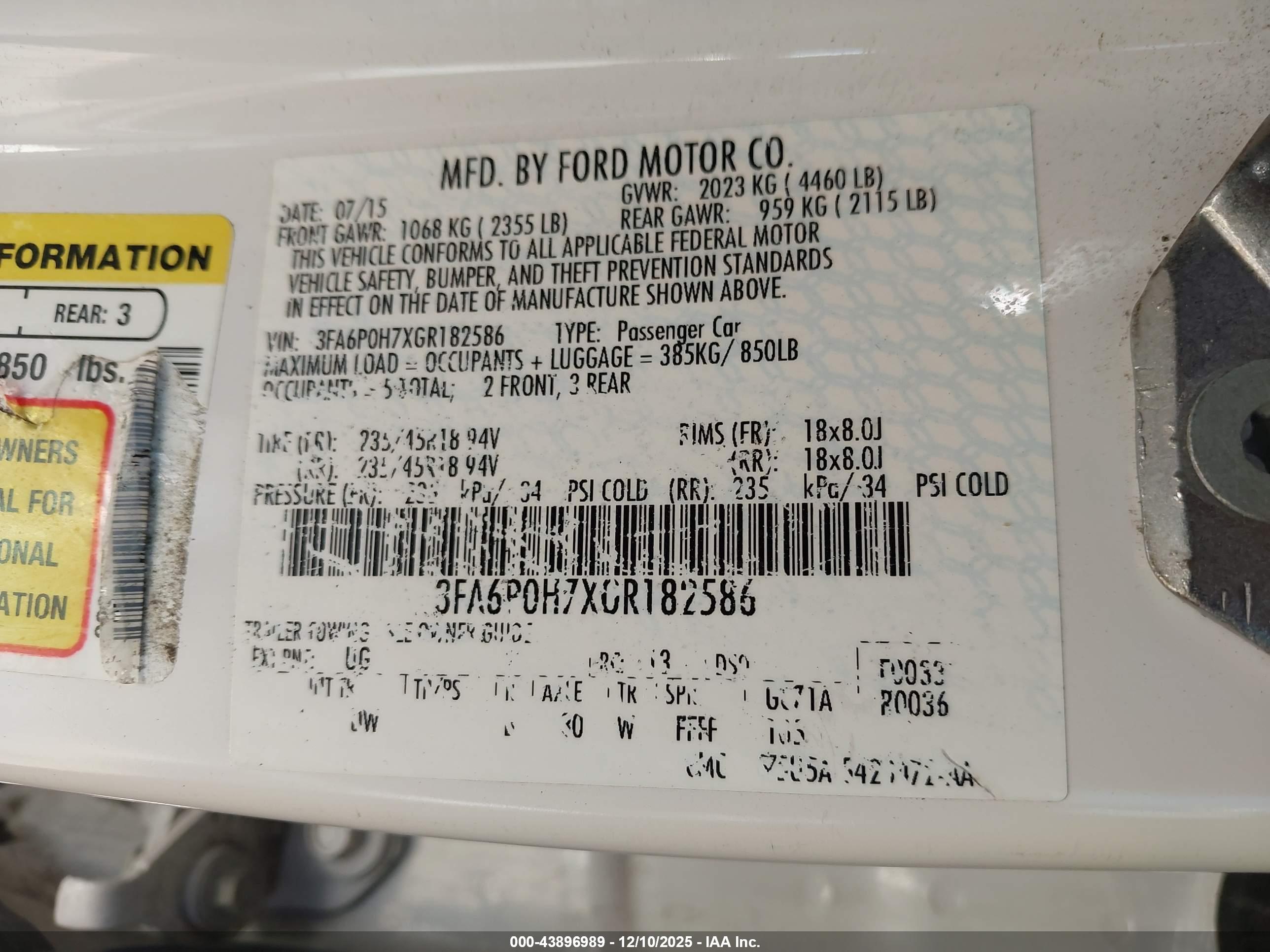 FORD FUSION image 9