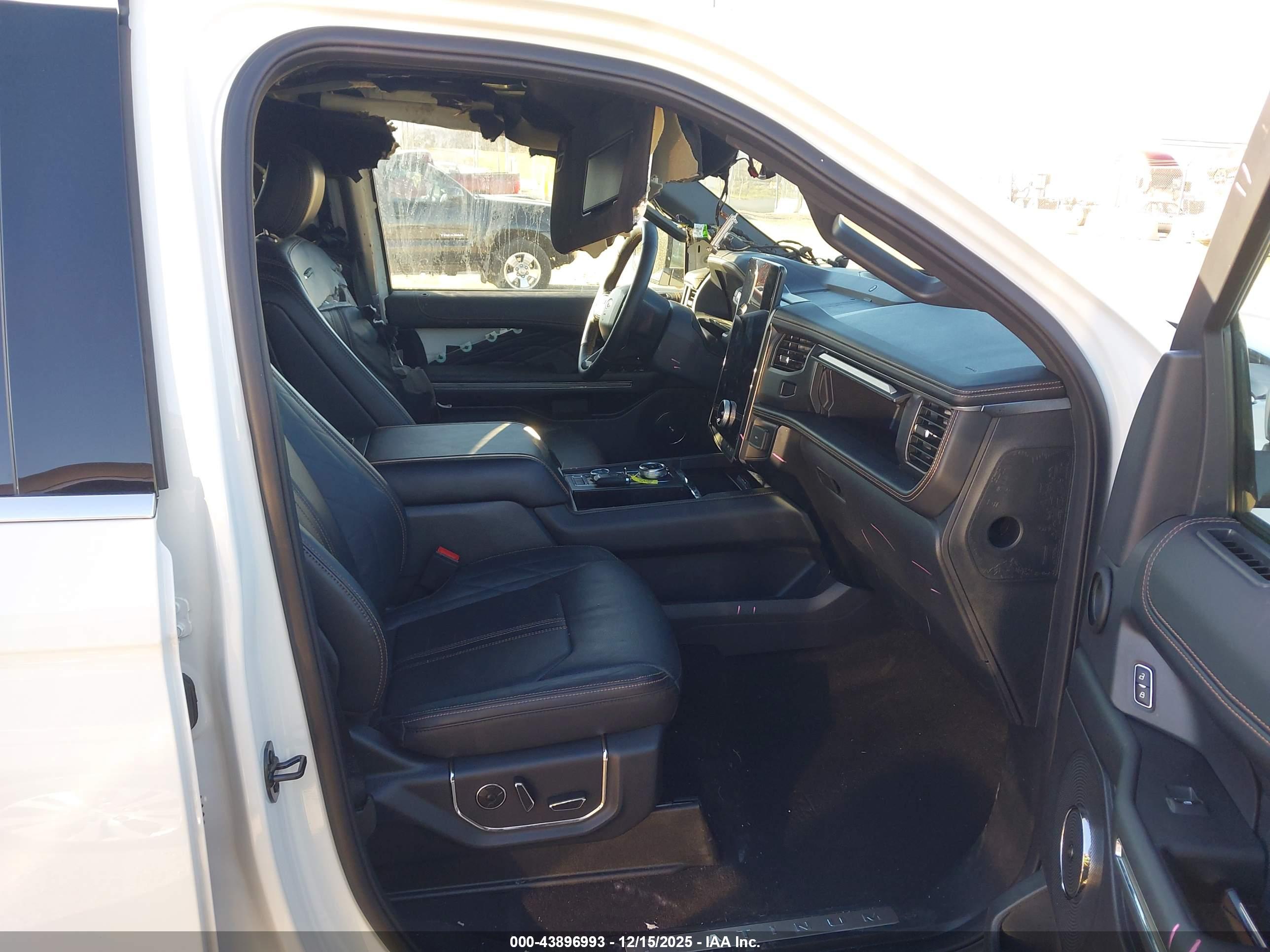 FORD EXPEDITION image 5