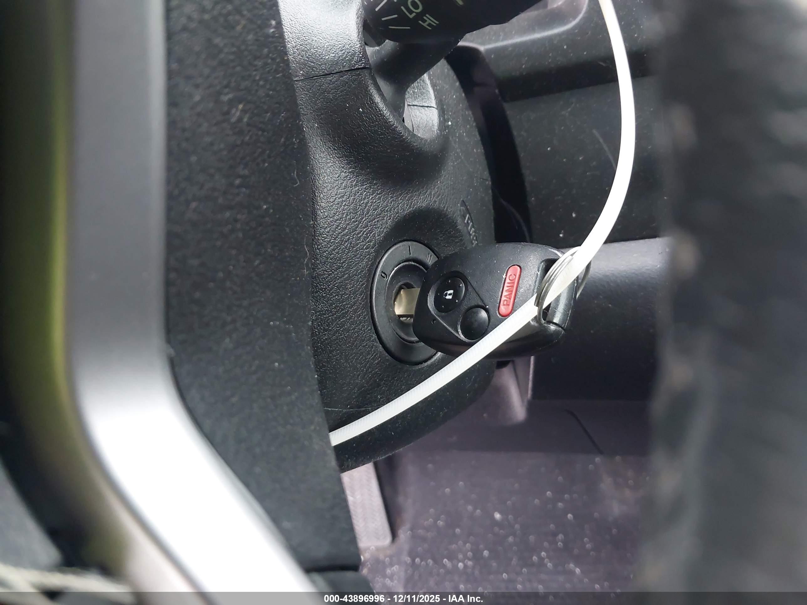 HONDA CR-V image 11