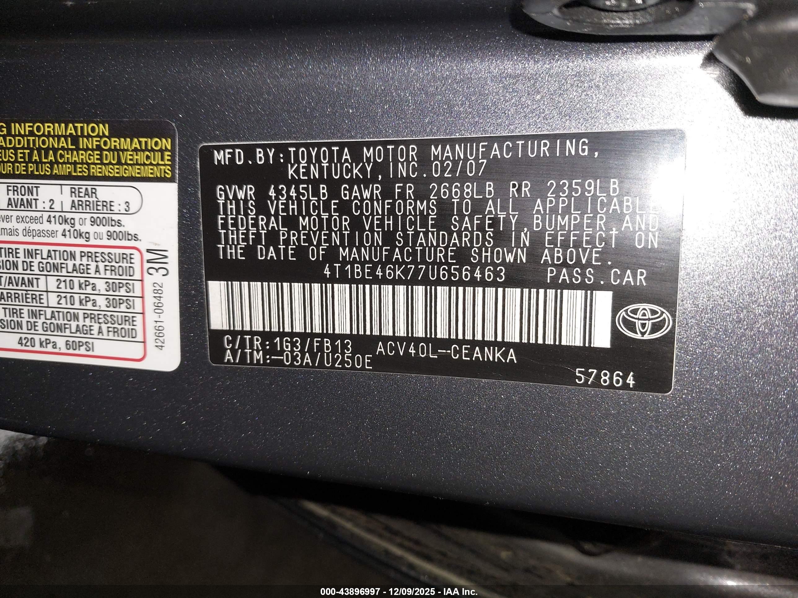 TOYOTA CAMRY image 9