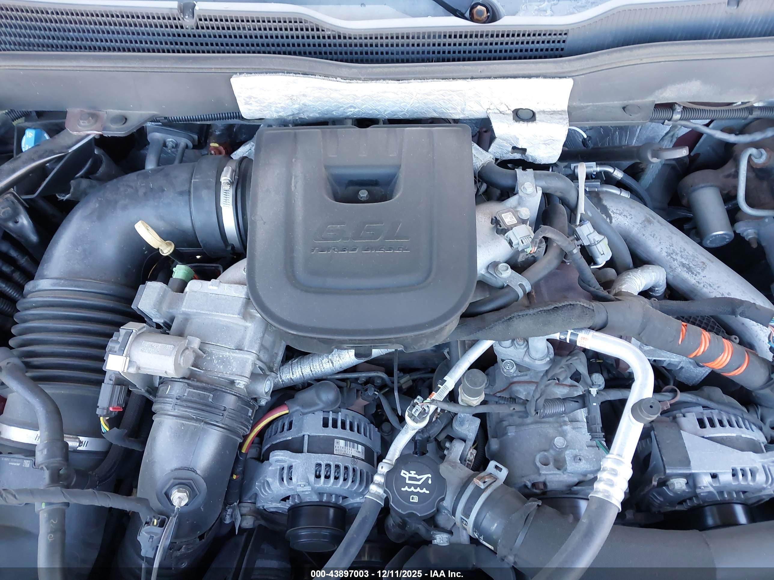 CHEVROLET SILVERADO image 10