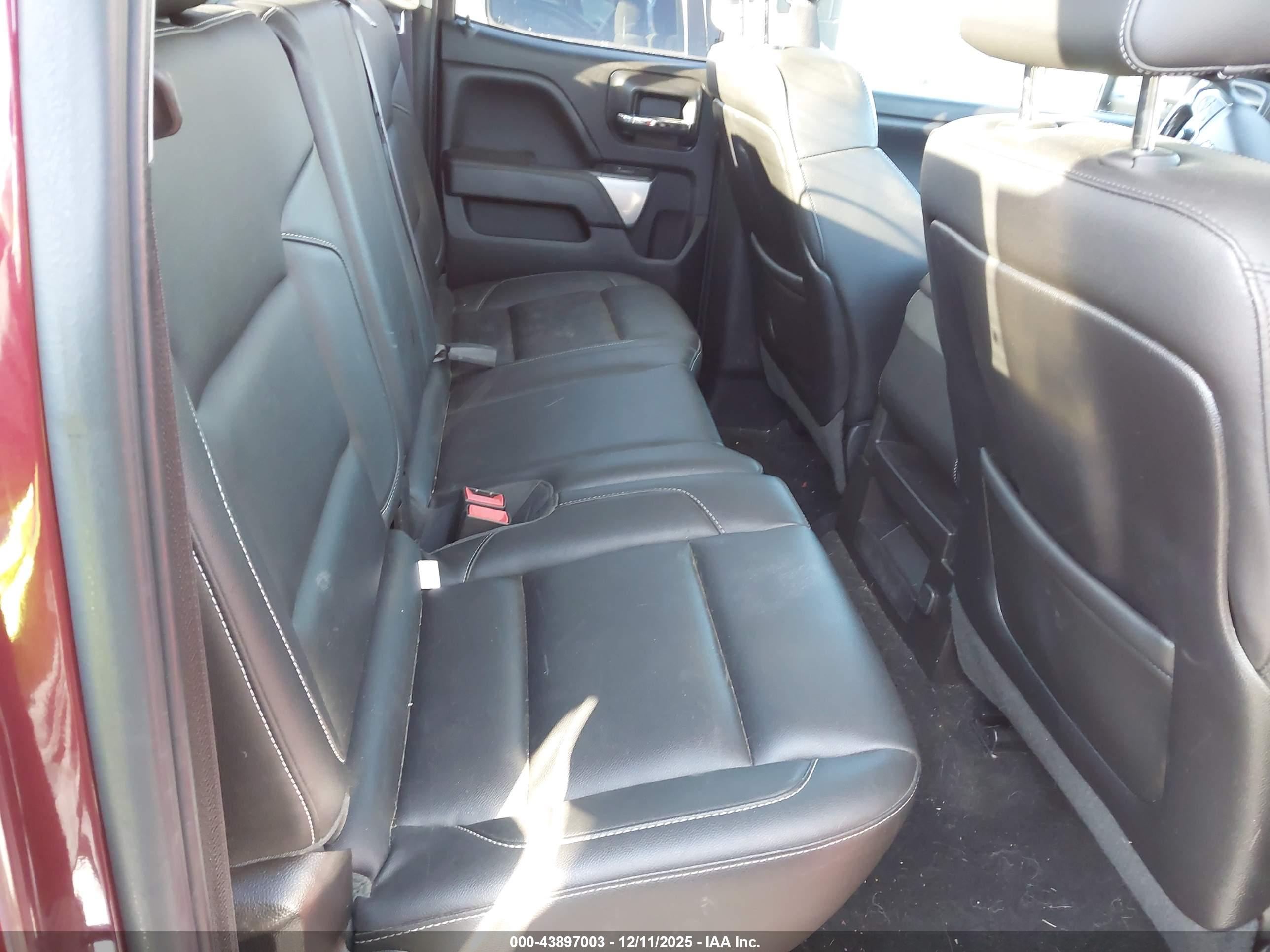 CHEVROLET SILVERADO image 8