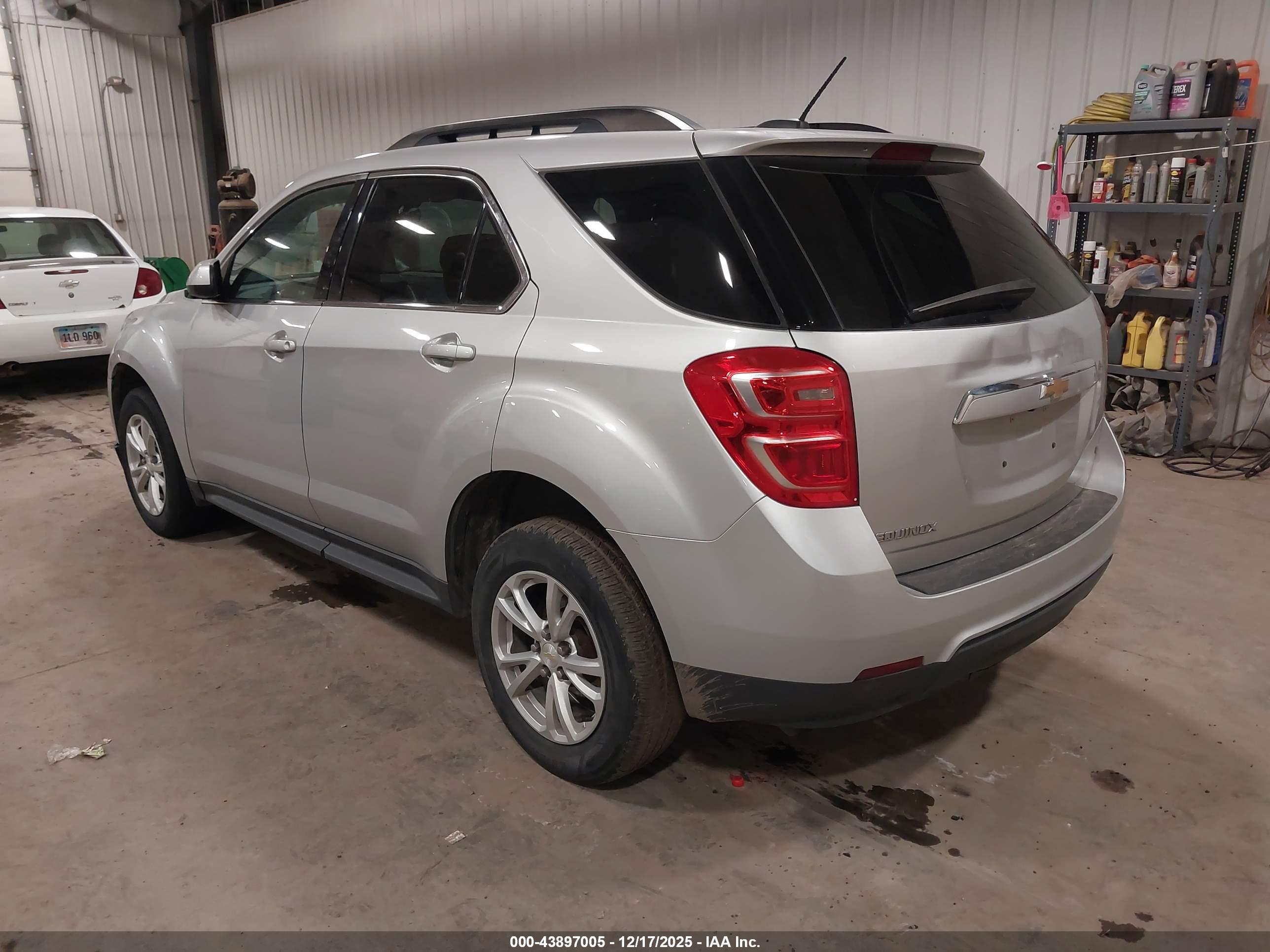 CHEVROLET EQUINOX image 3