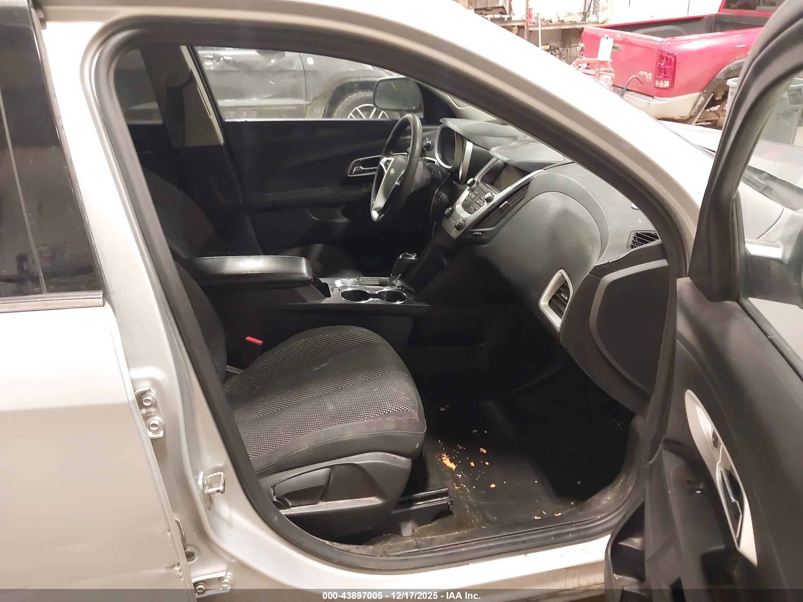 CHEVROLET EQUINOX image 5