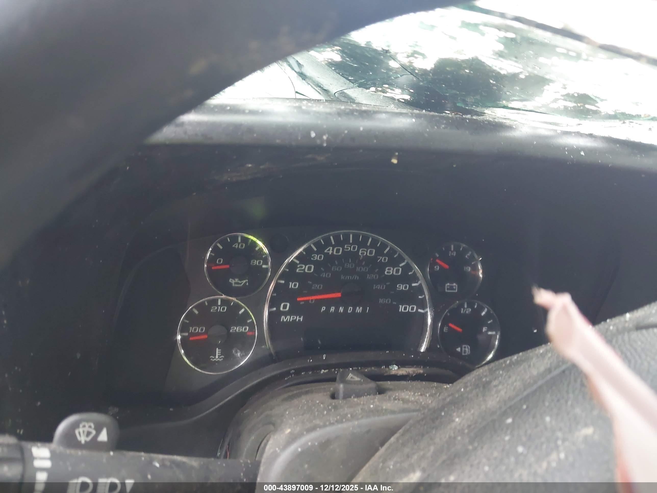 CHEVROLET EXPRESS image 7
