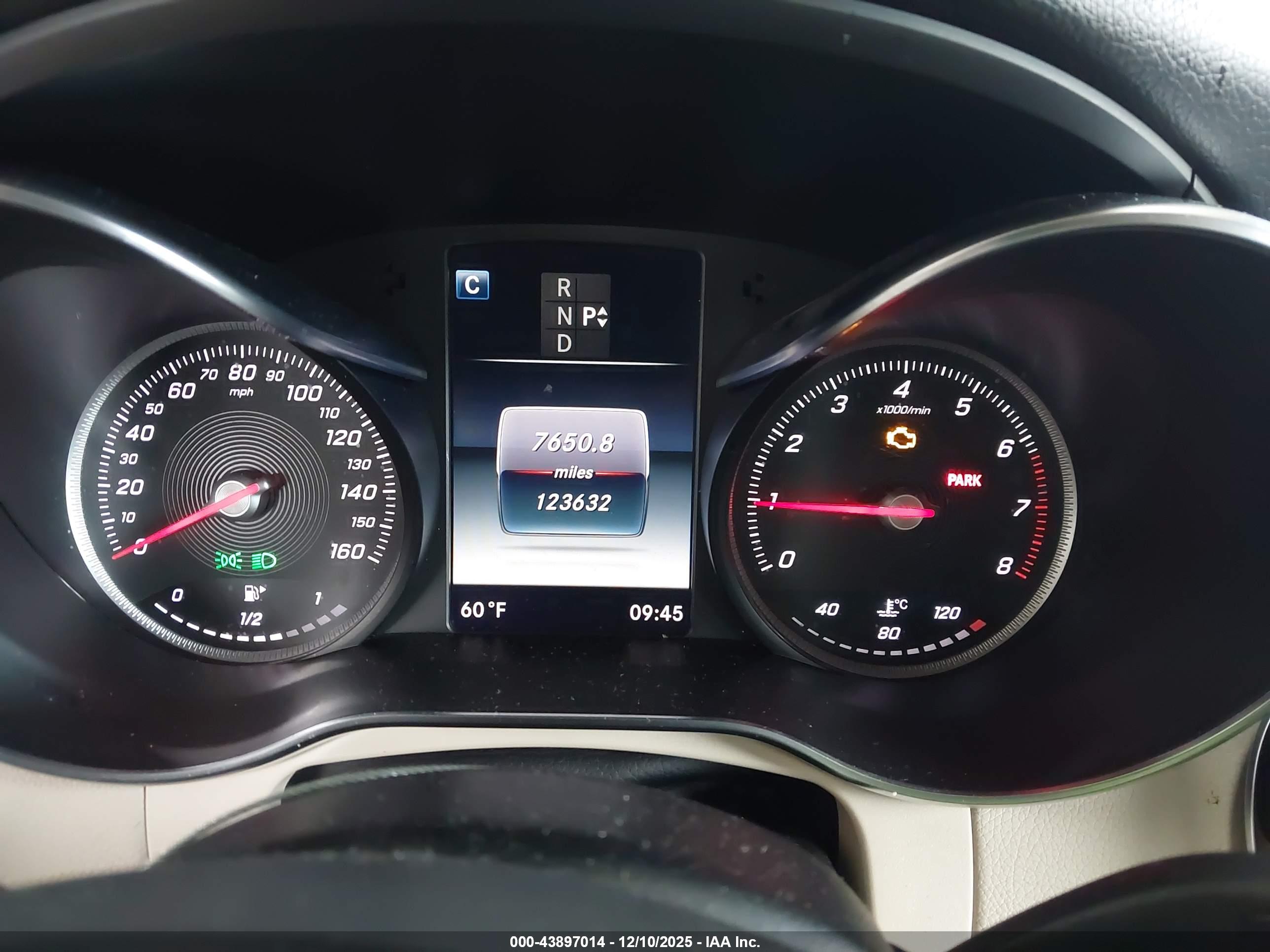 MERCEDES-BENZ GLC image 7