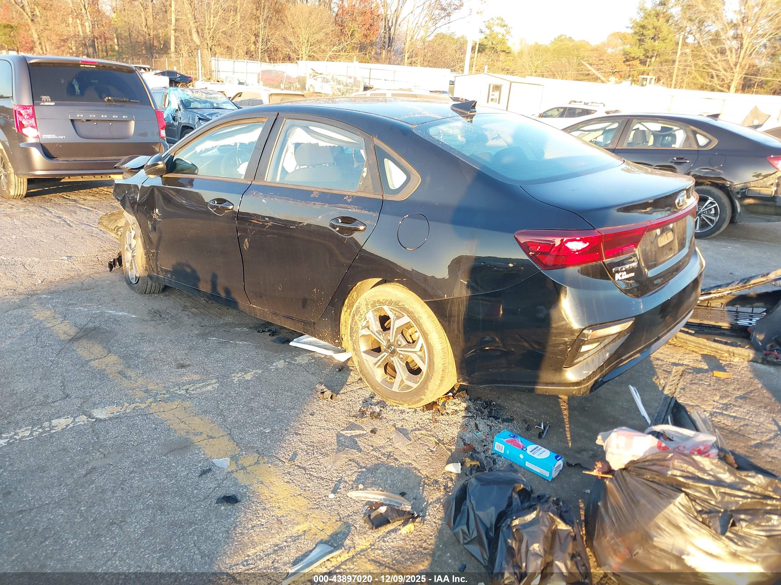 KIA FORTE image 3