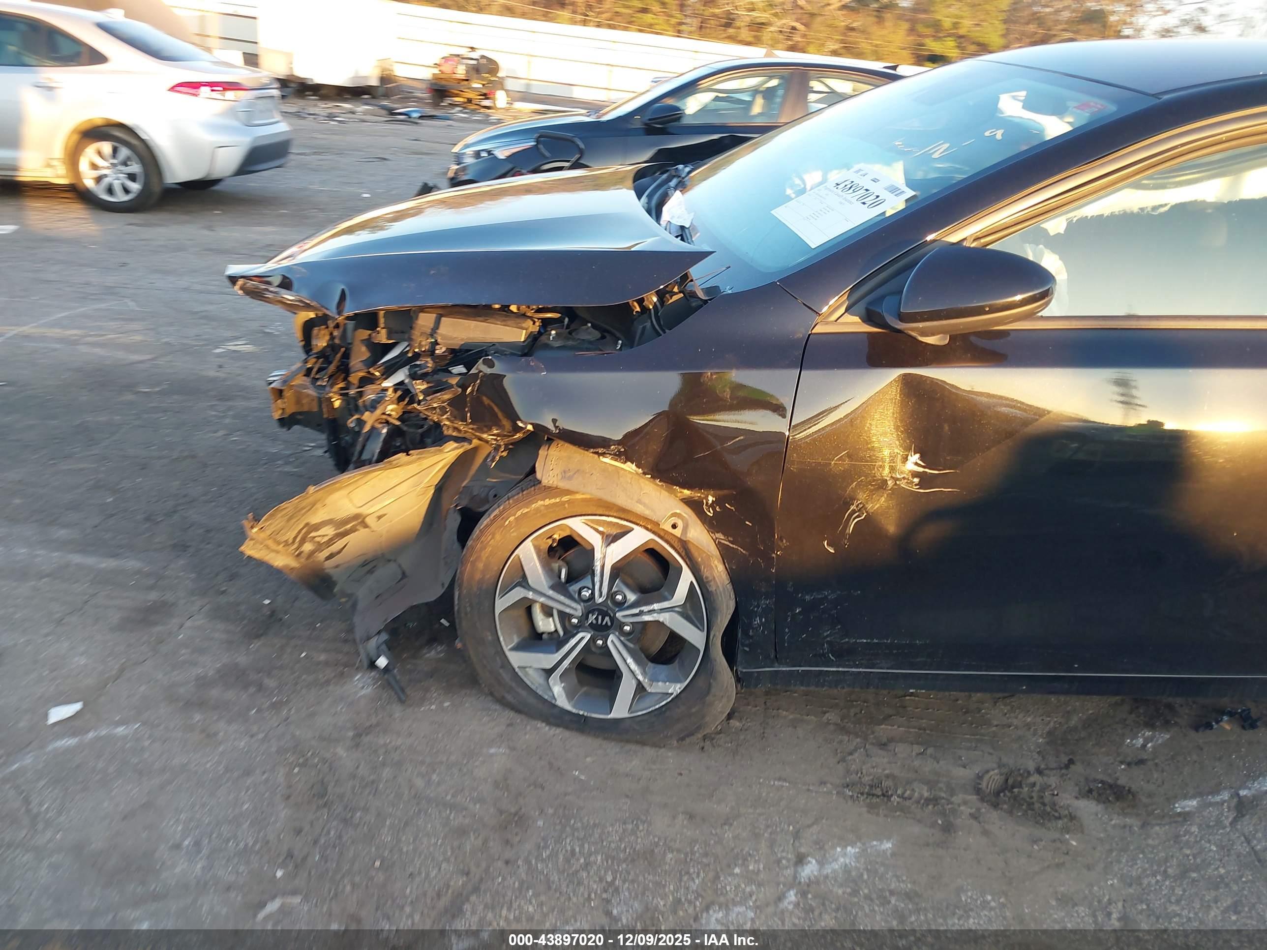 KIA FORTE image 6