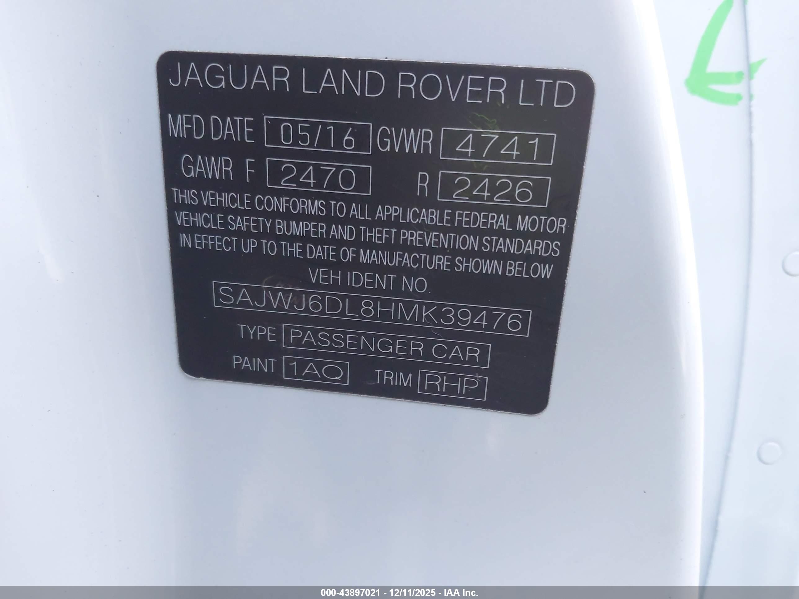 JAGUAR F-TYPE image 9