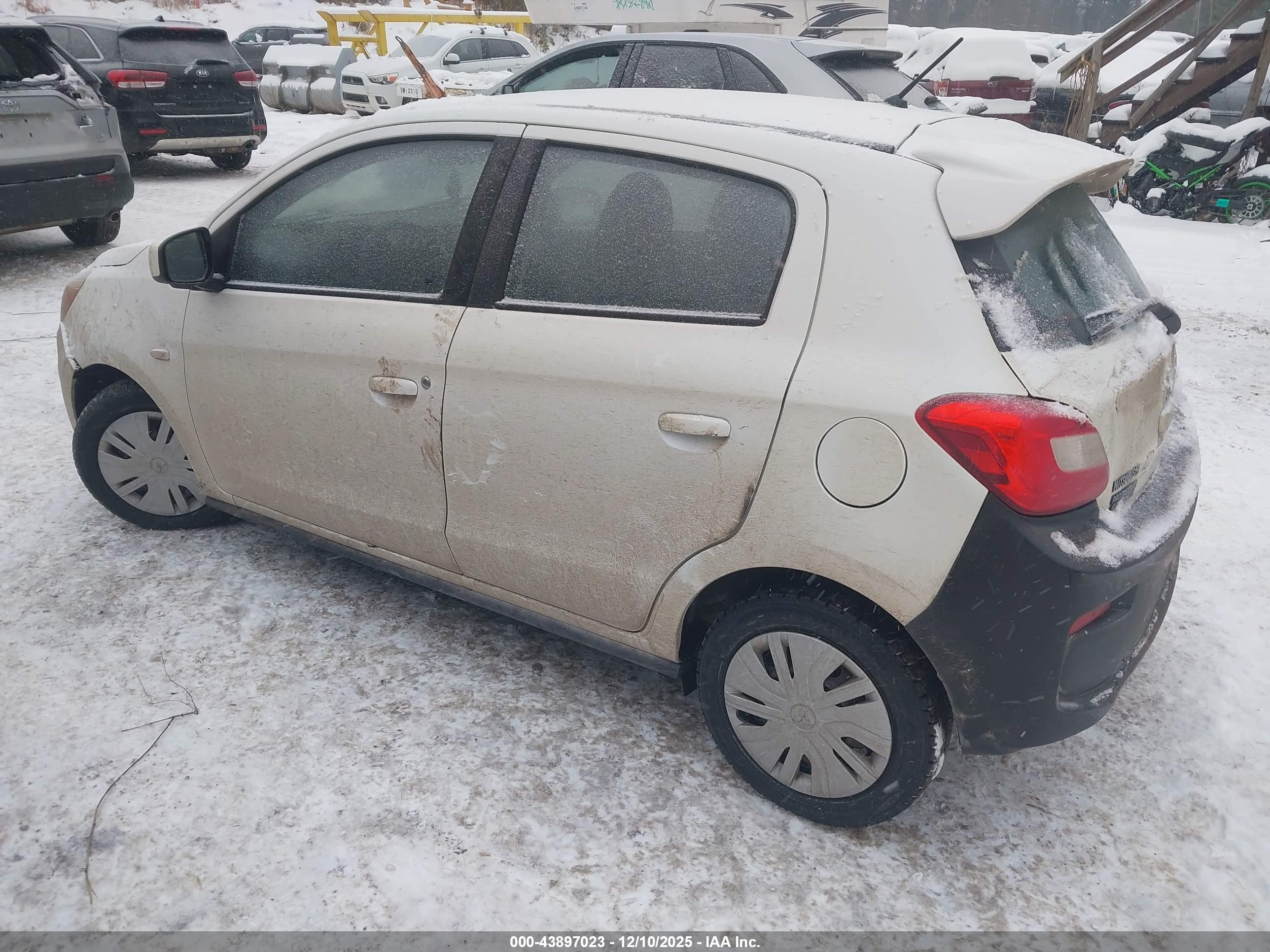 MITSUBISHI MIRAGE image 3