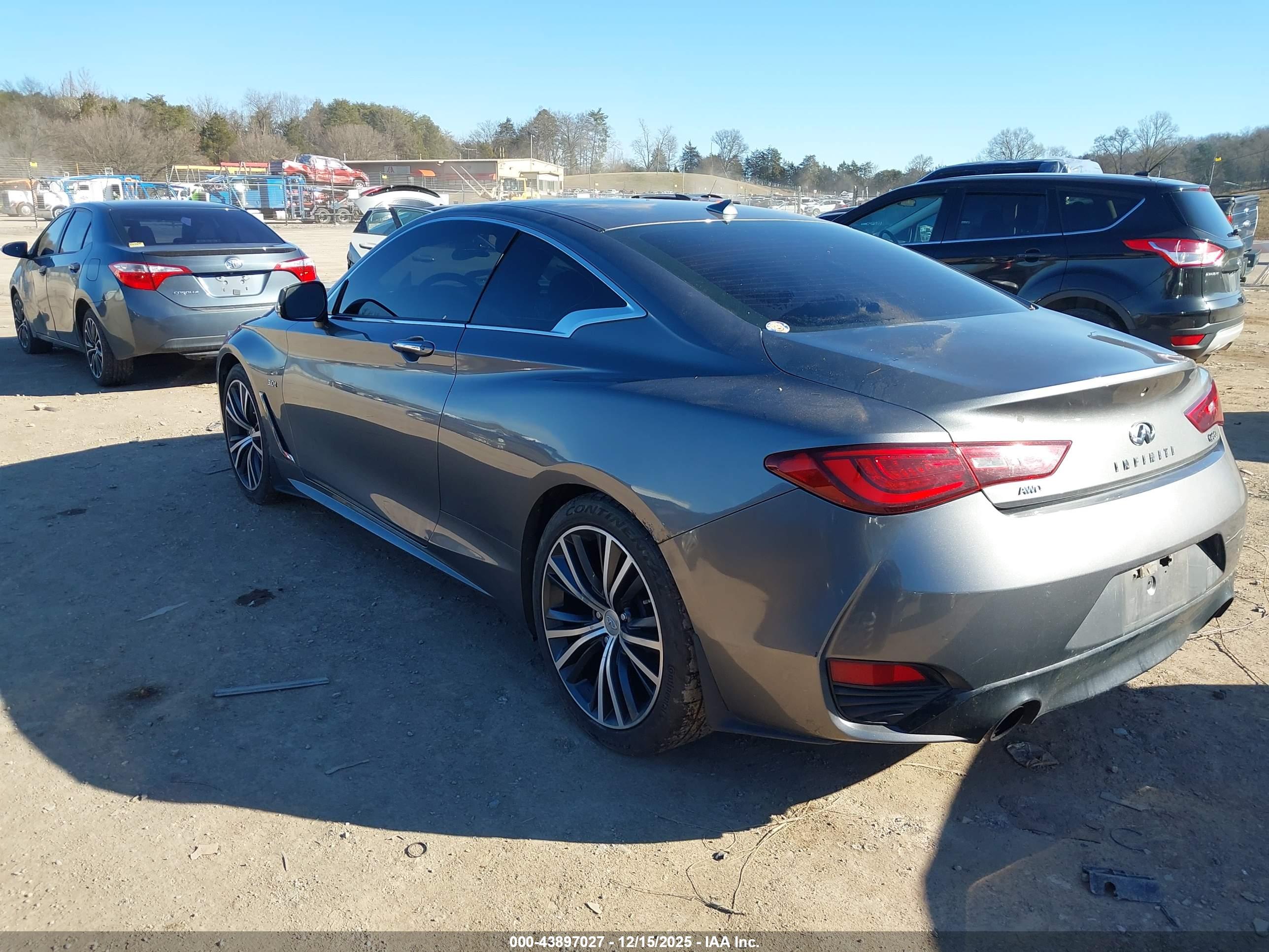INFINITI Q60 image 3