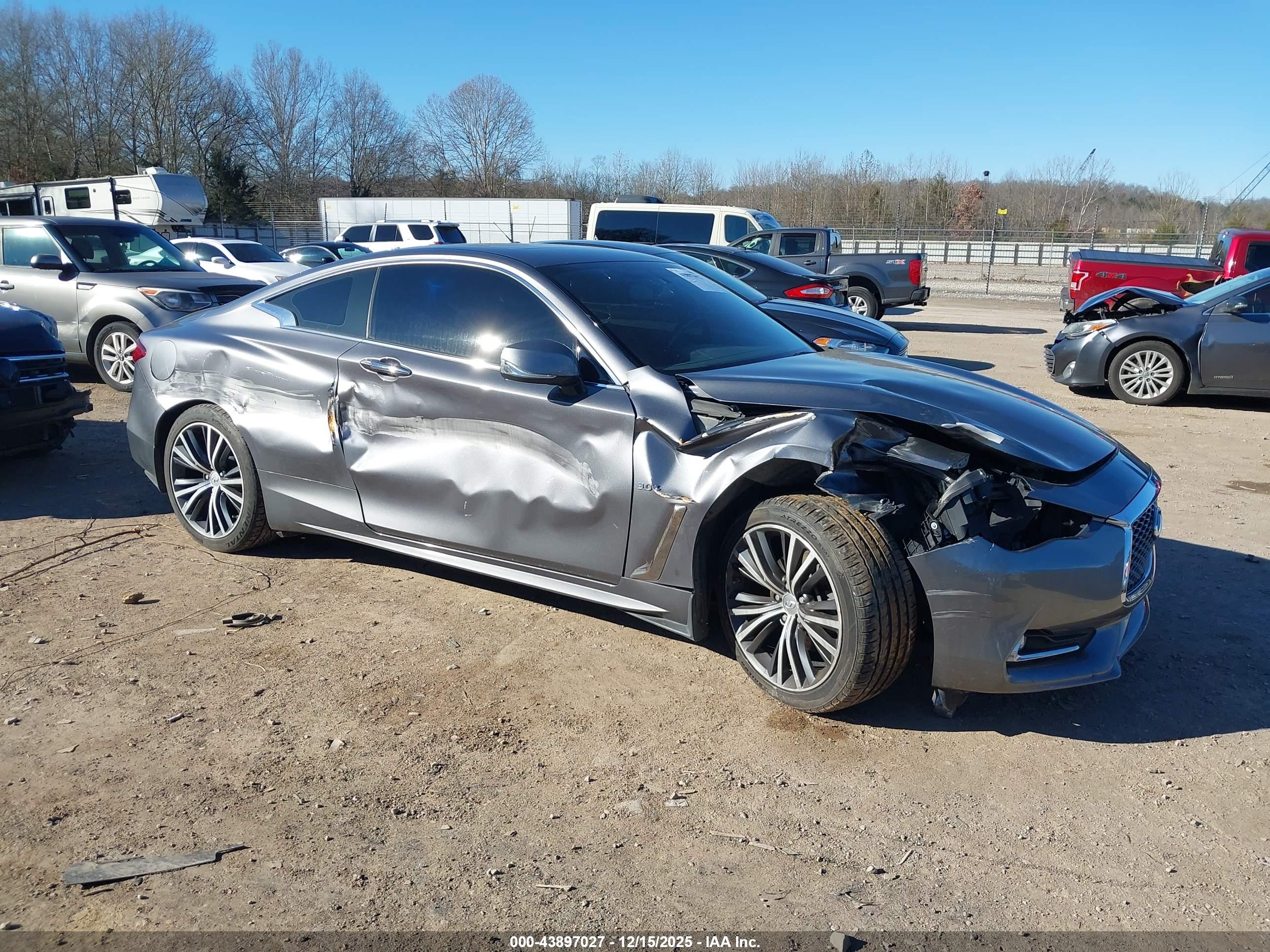 INFINITI Q60 image 6