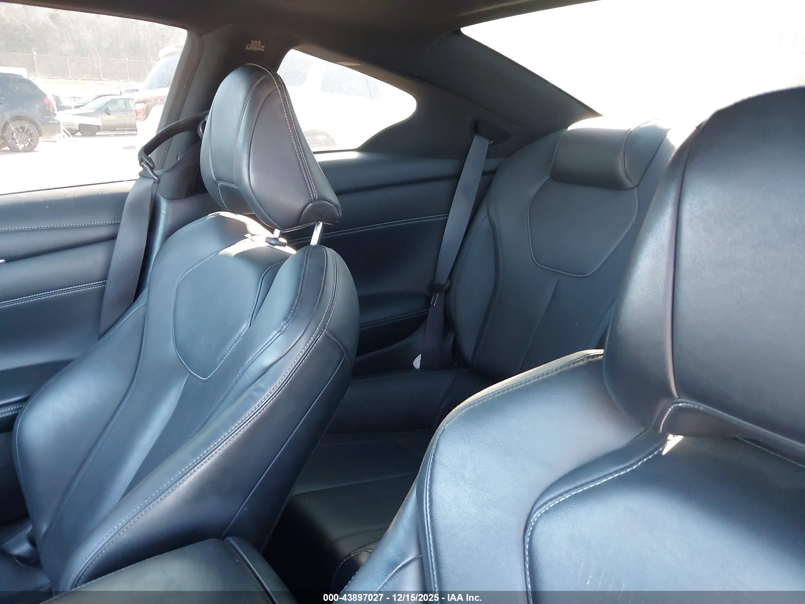 INFINITI Q60 image 8