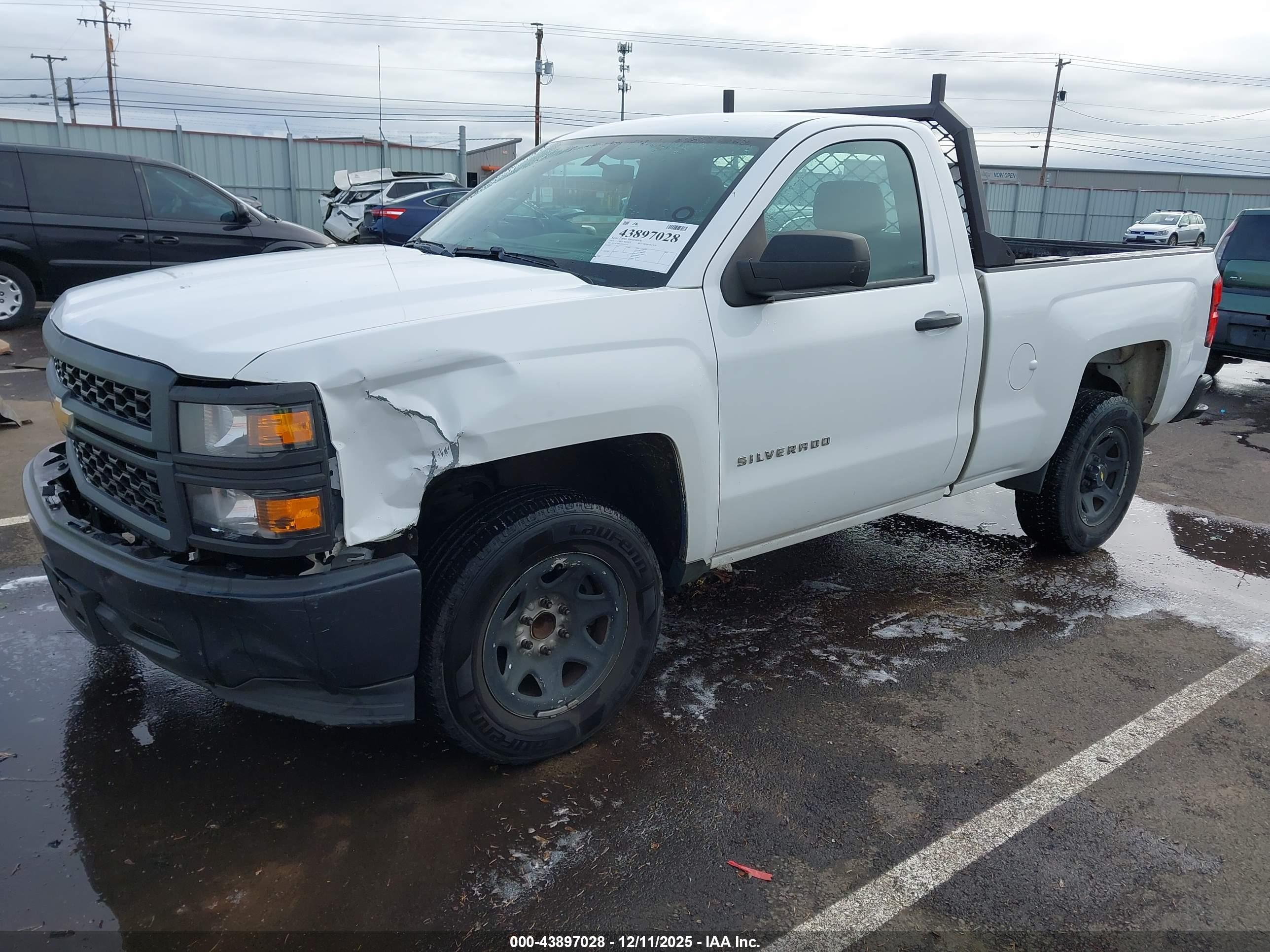 CHEVROLET SILVERADO image 2